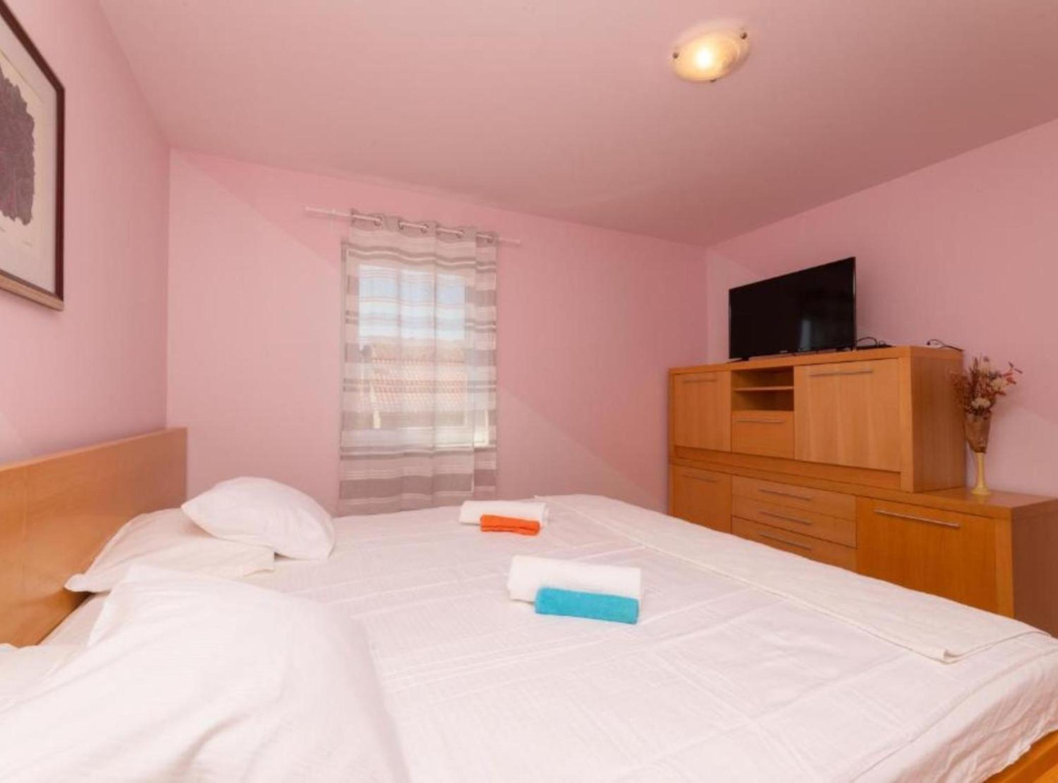 Apartment Andrea en Mirce