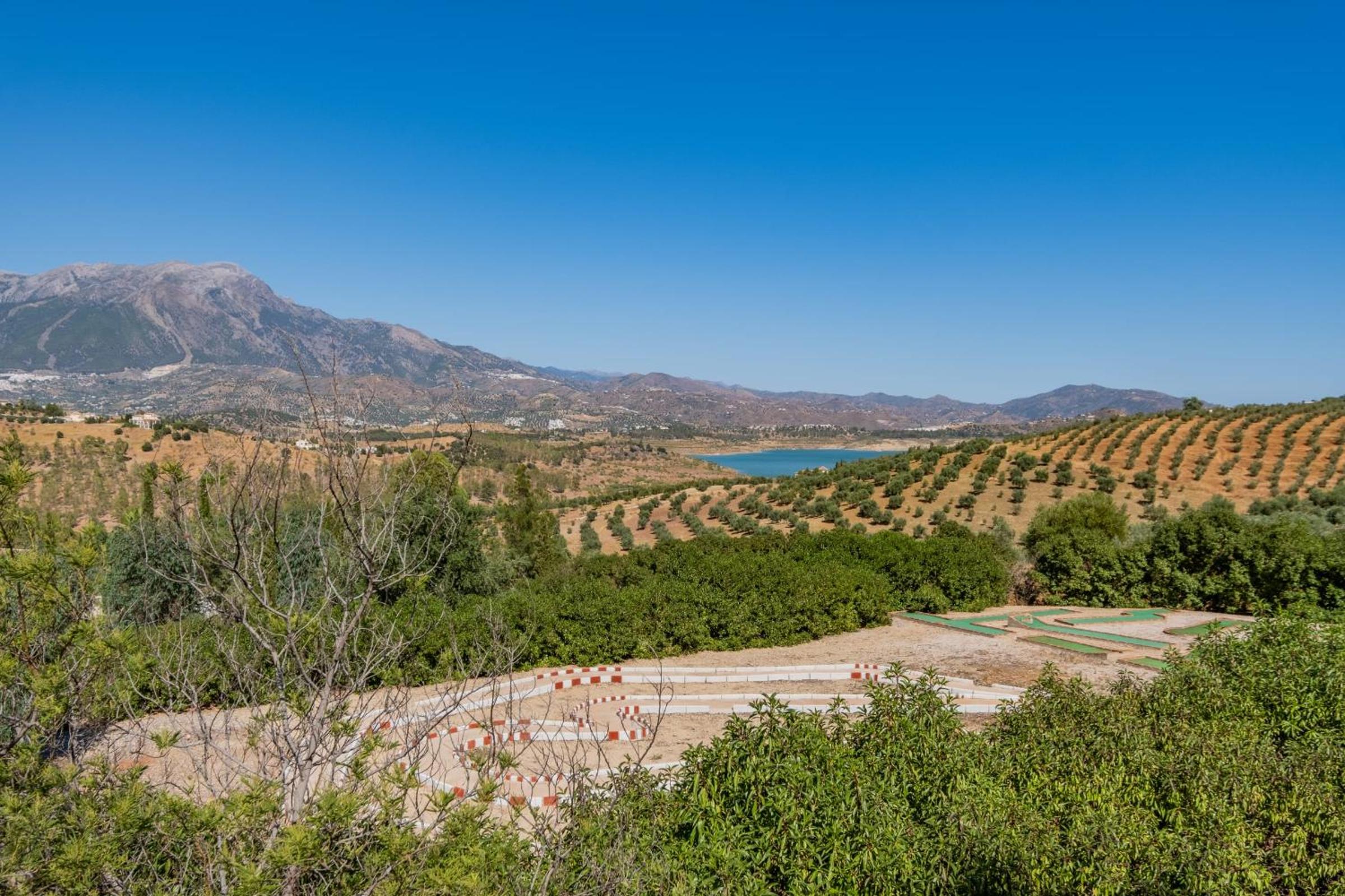 A Serene Oasis with Breathtaking Views