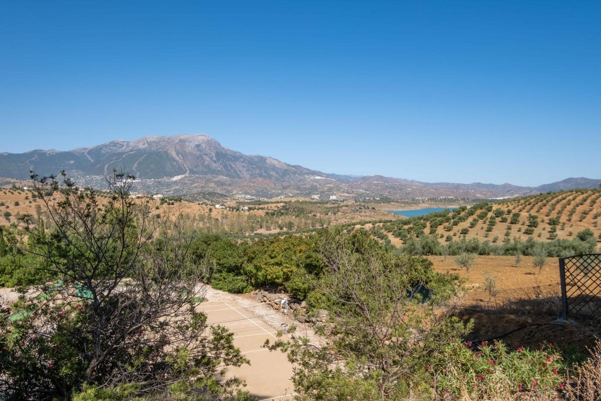 A Serene Oasis with Breathtaking Views