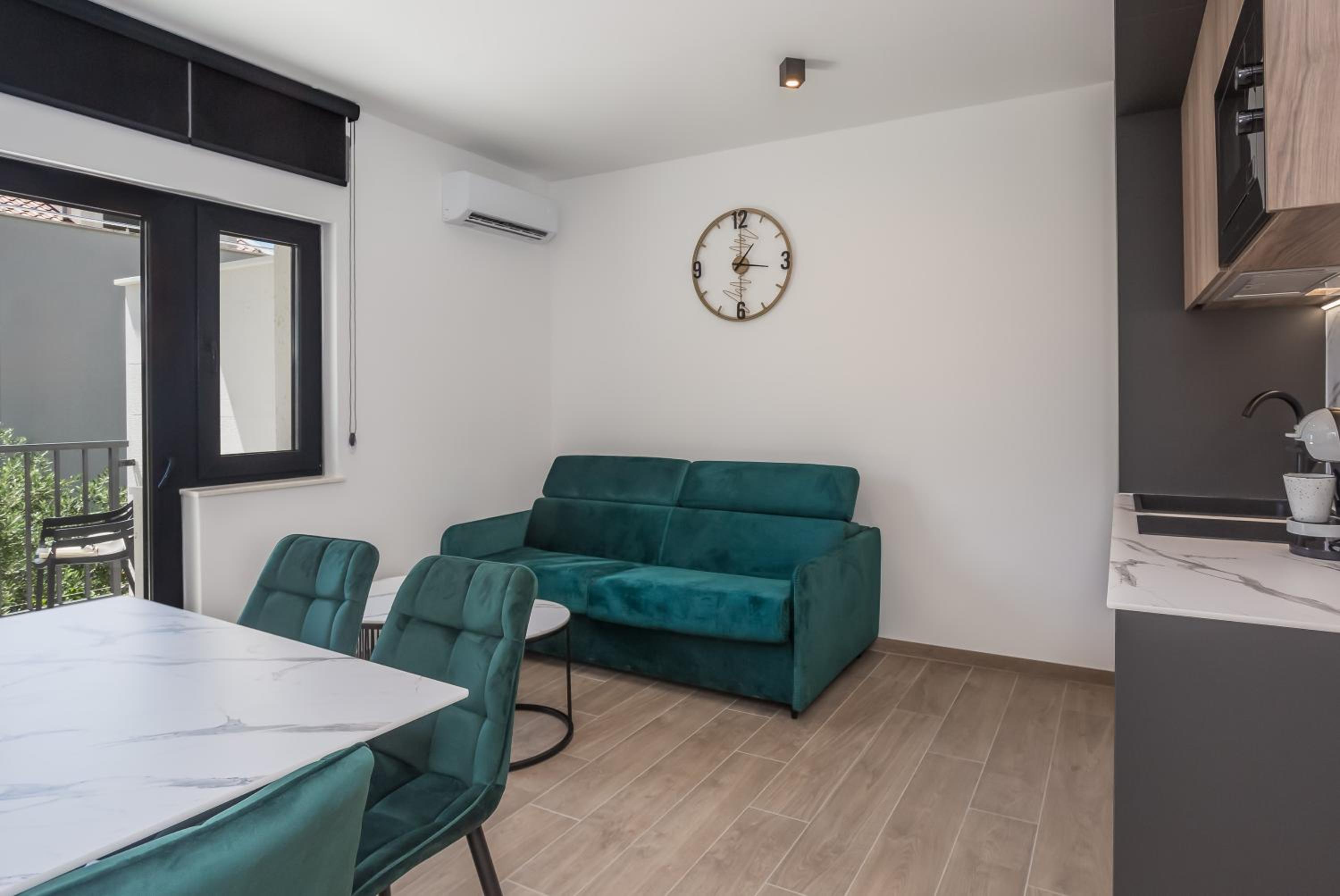 Apartments Ivan