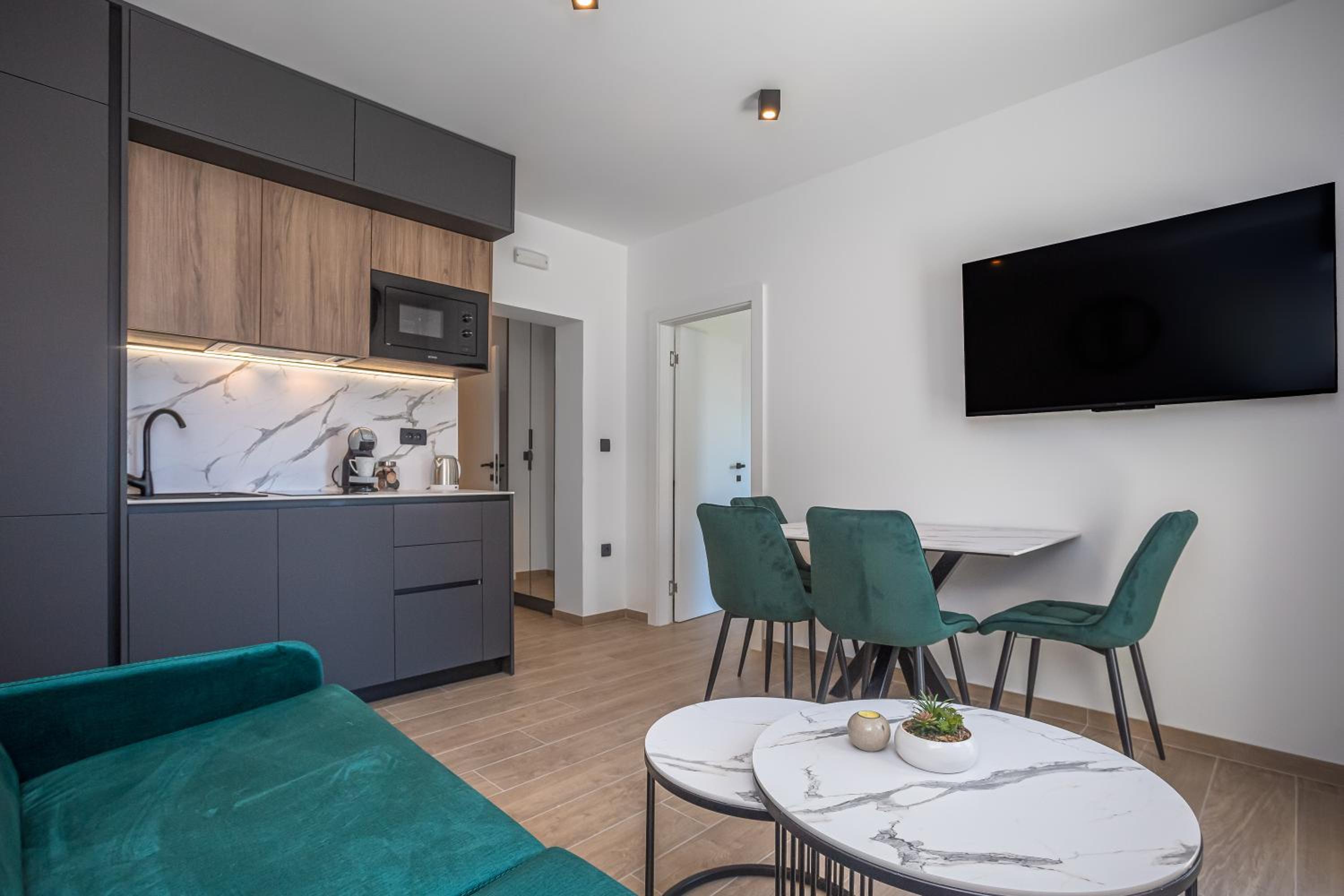 Apartments Ivan
