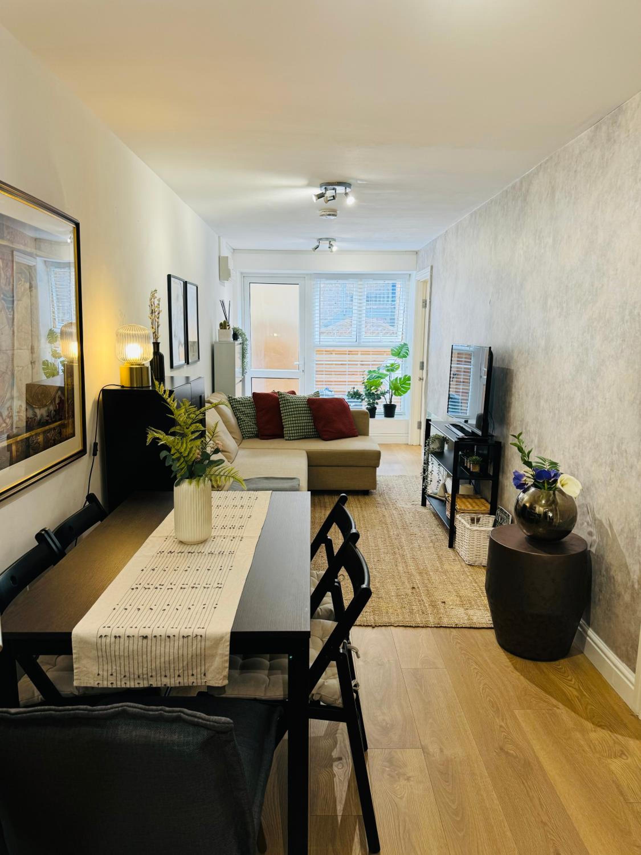 Holiday home 2BR l 2BA With Patio-Sleep 6