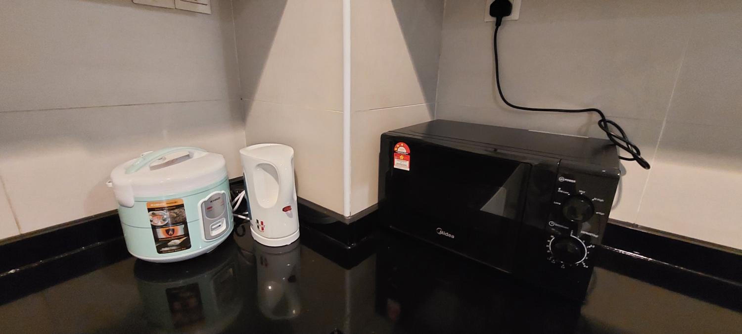 Lamandaz Homestay at Central Residence SG Besi Near MRT and TBS with 2 bedrooms