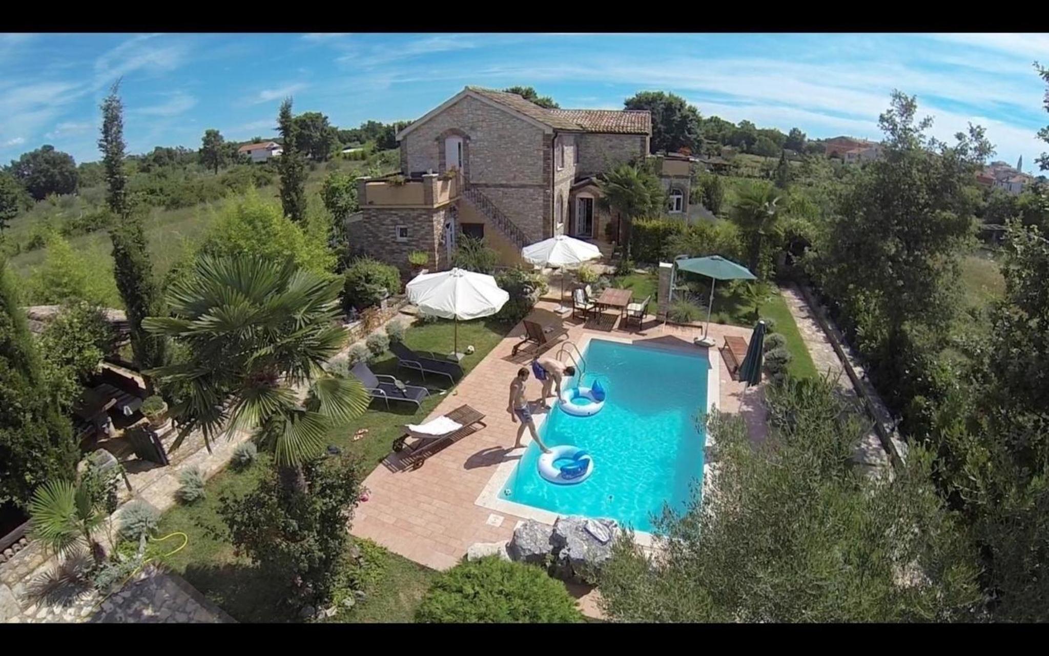 Ferienvilla Lucia mit Pool und eigenem Tennisplatz view 3