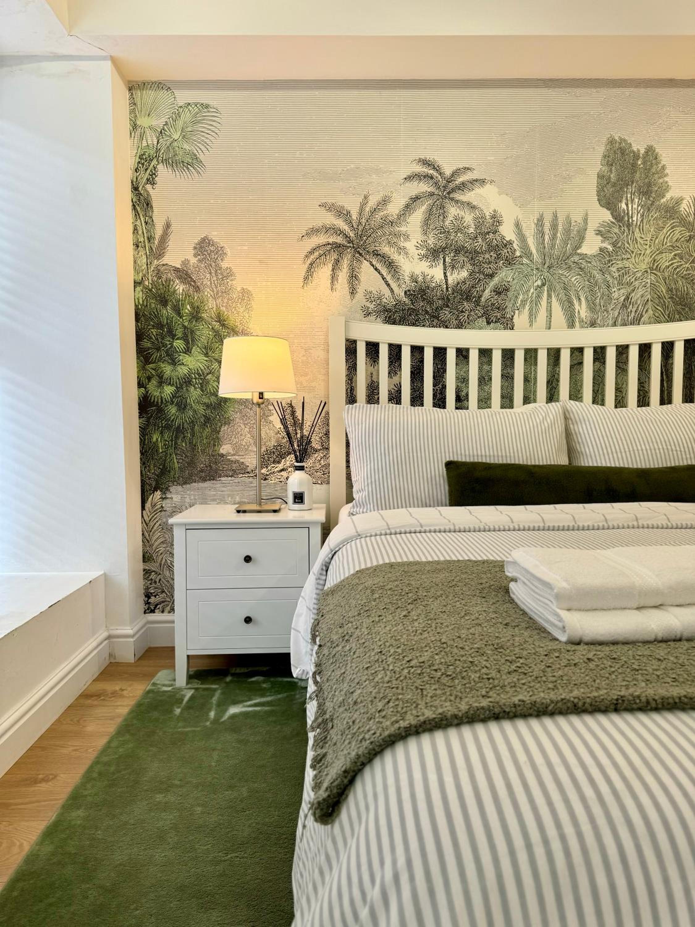 Holiday home 2BR l 2BA With Patio-Sleep 6