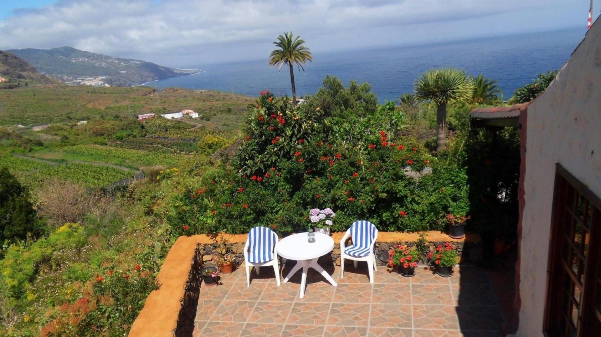 Entzückendes kleines Ferienhaus mit einem ganz besonderen Flair und einem atemberaubenden Meerblick