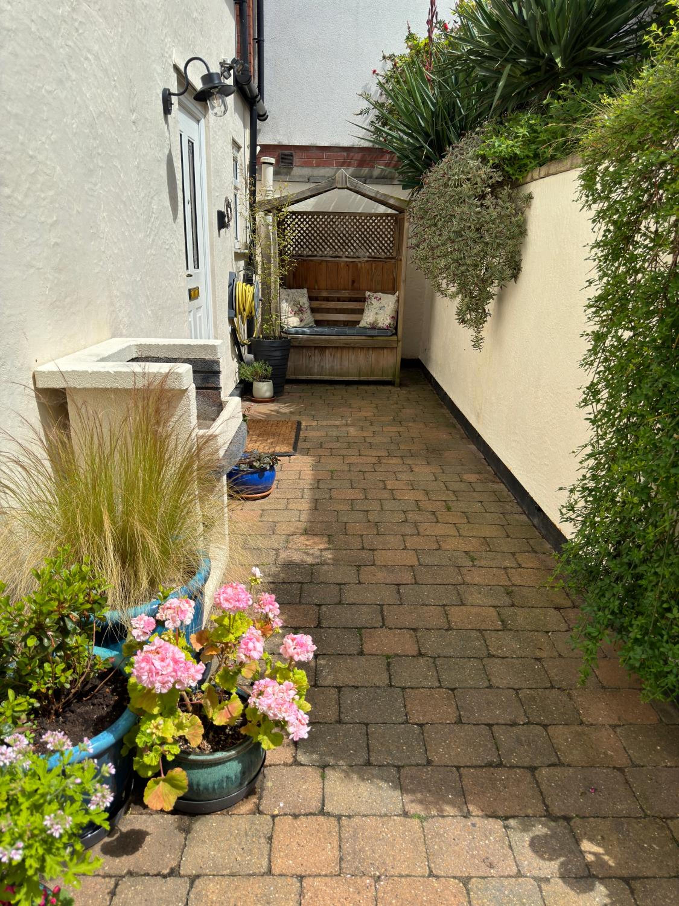 Photo 37