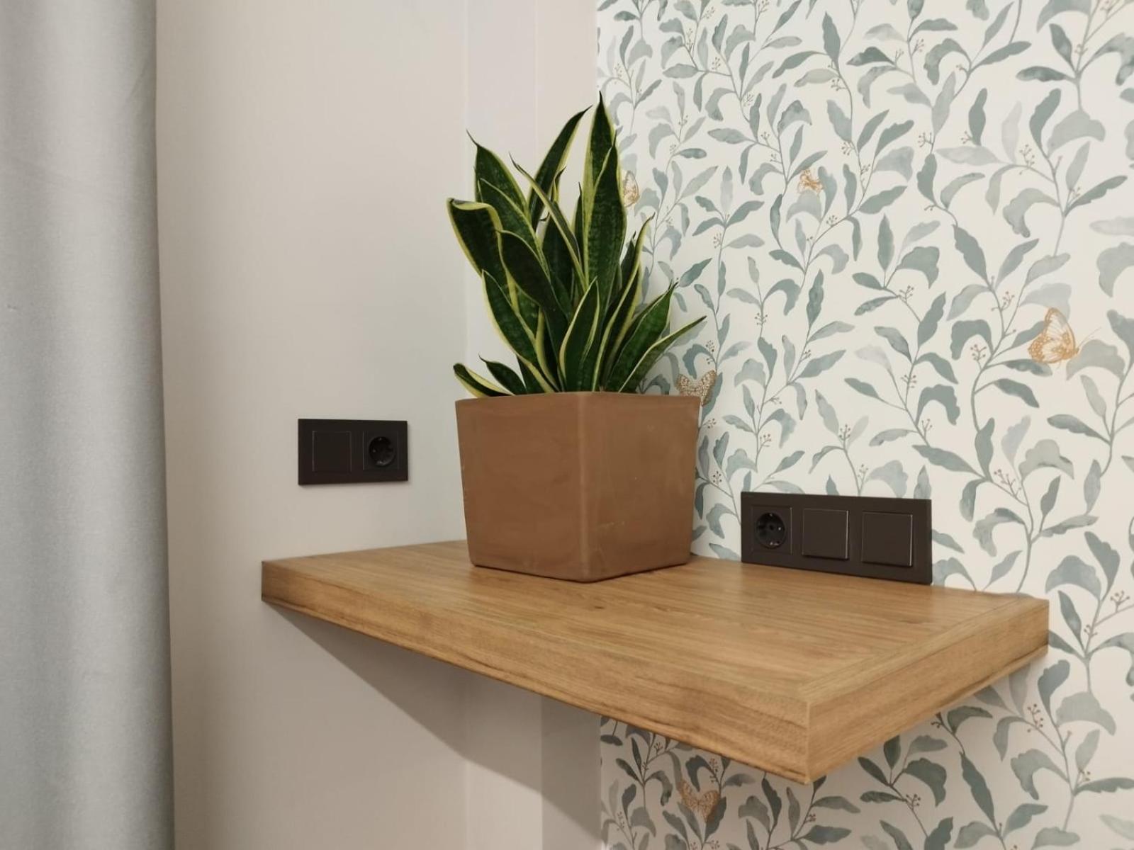 Plaza Rooms