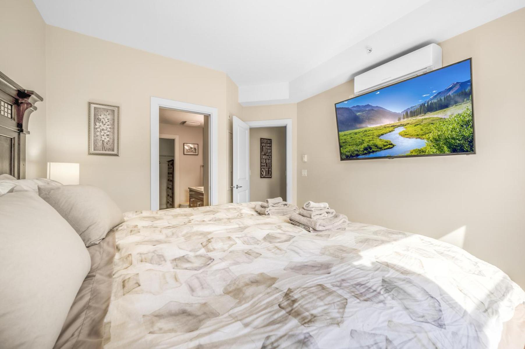 Top Floor Lakeview Condo at Copper Sky 509