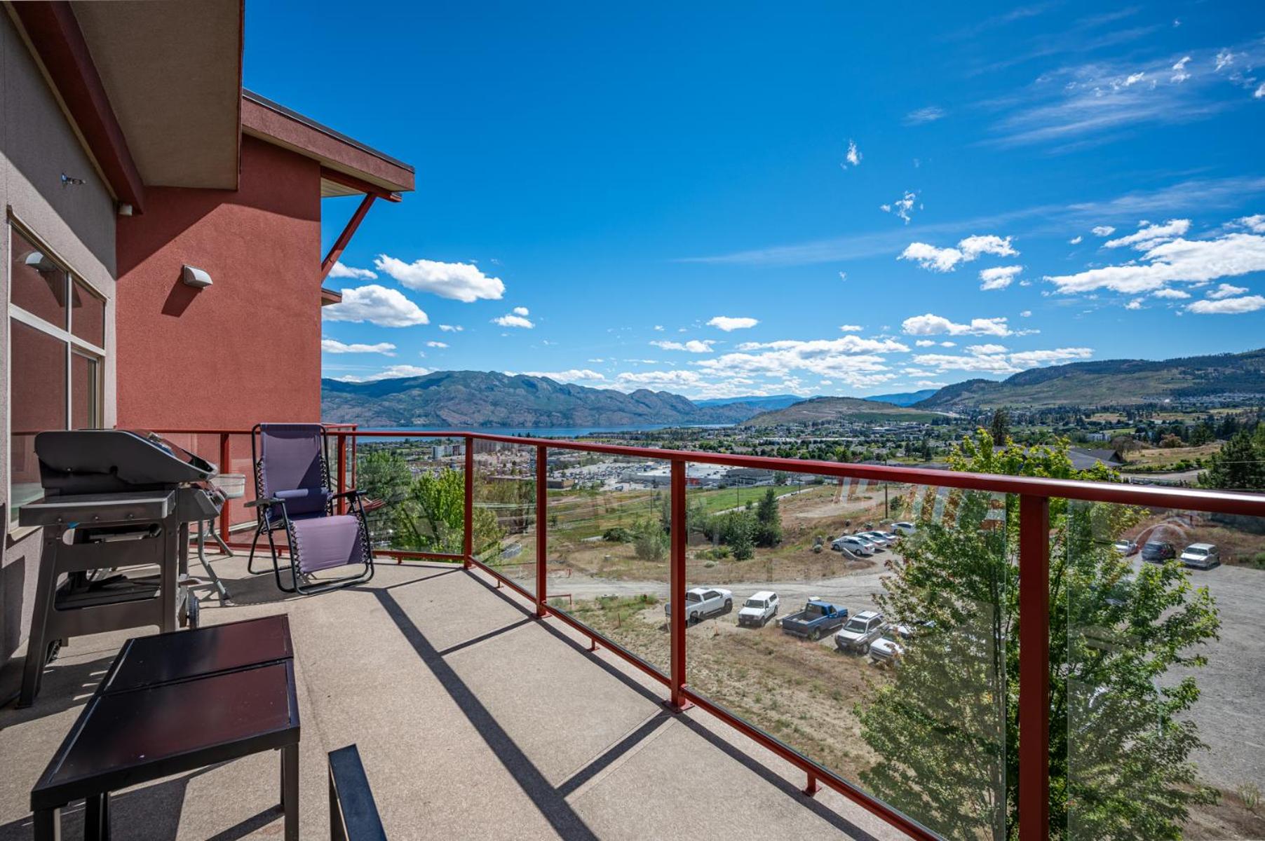 Top Floor Apartment at Amenity Rich Resort 406