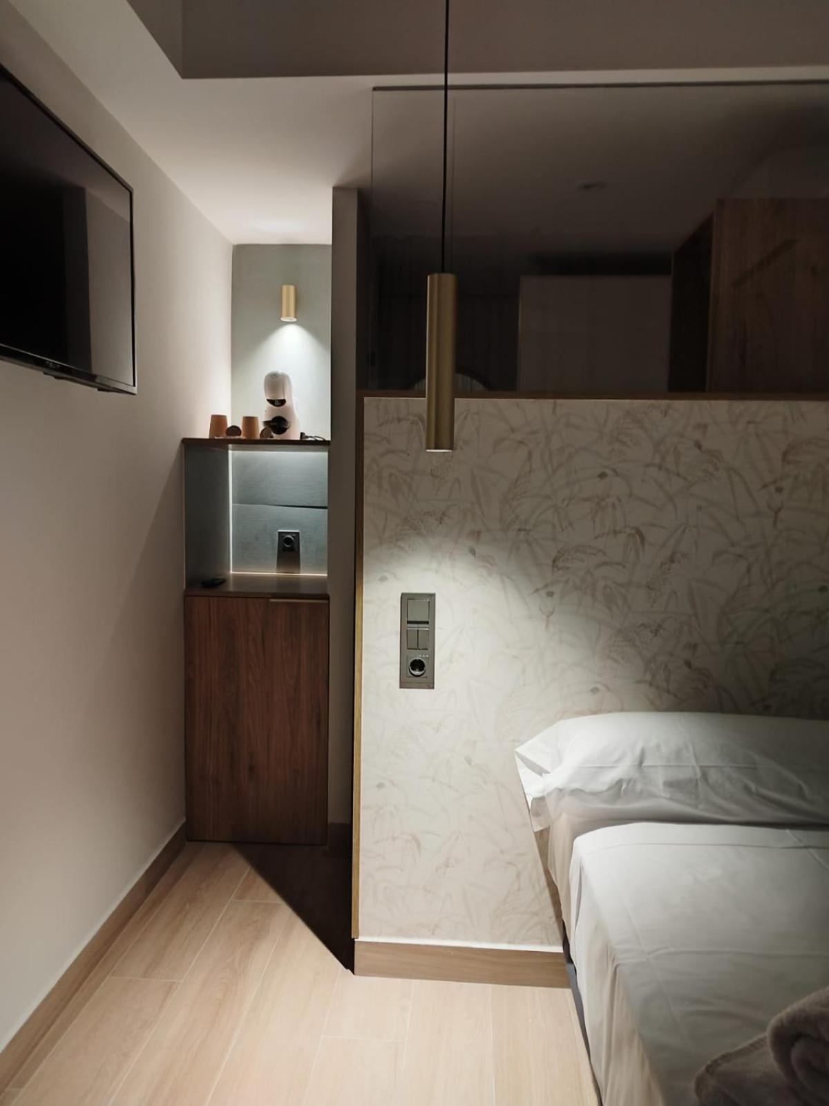 Plaza Rooms