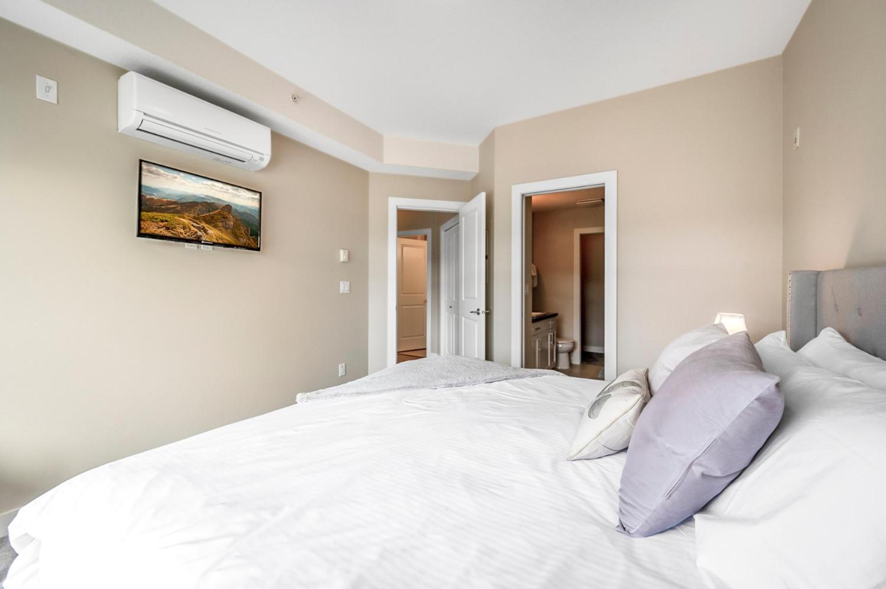 Top Floor Apartment at Amenity Rich Resort 406