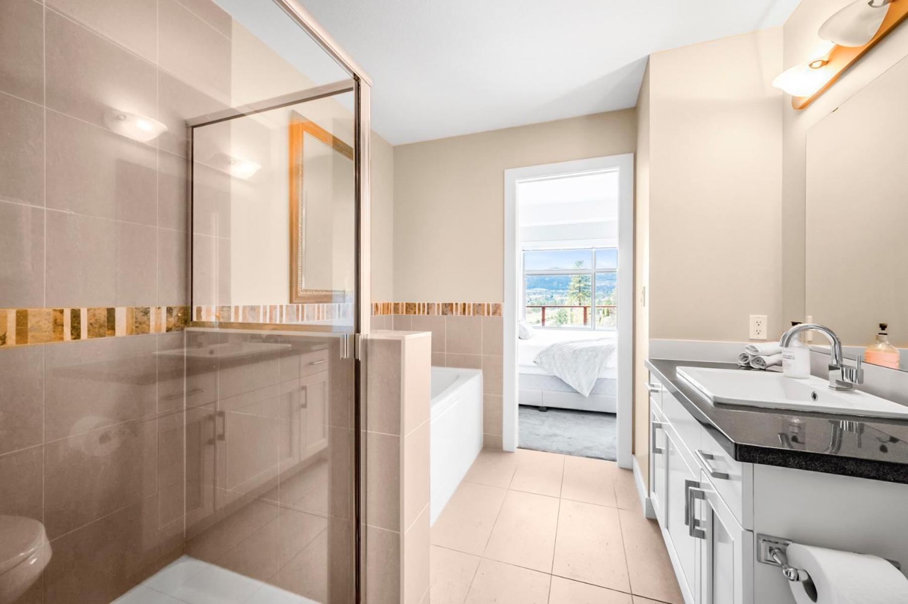 Top Floor Apartment at Amenity Rich Resort 406