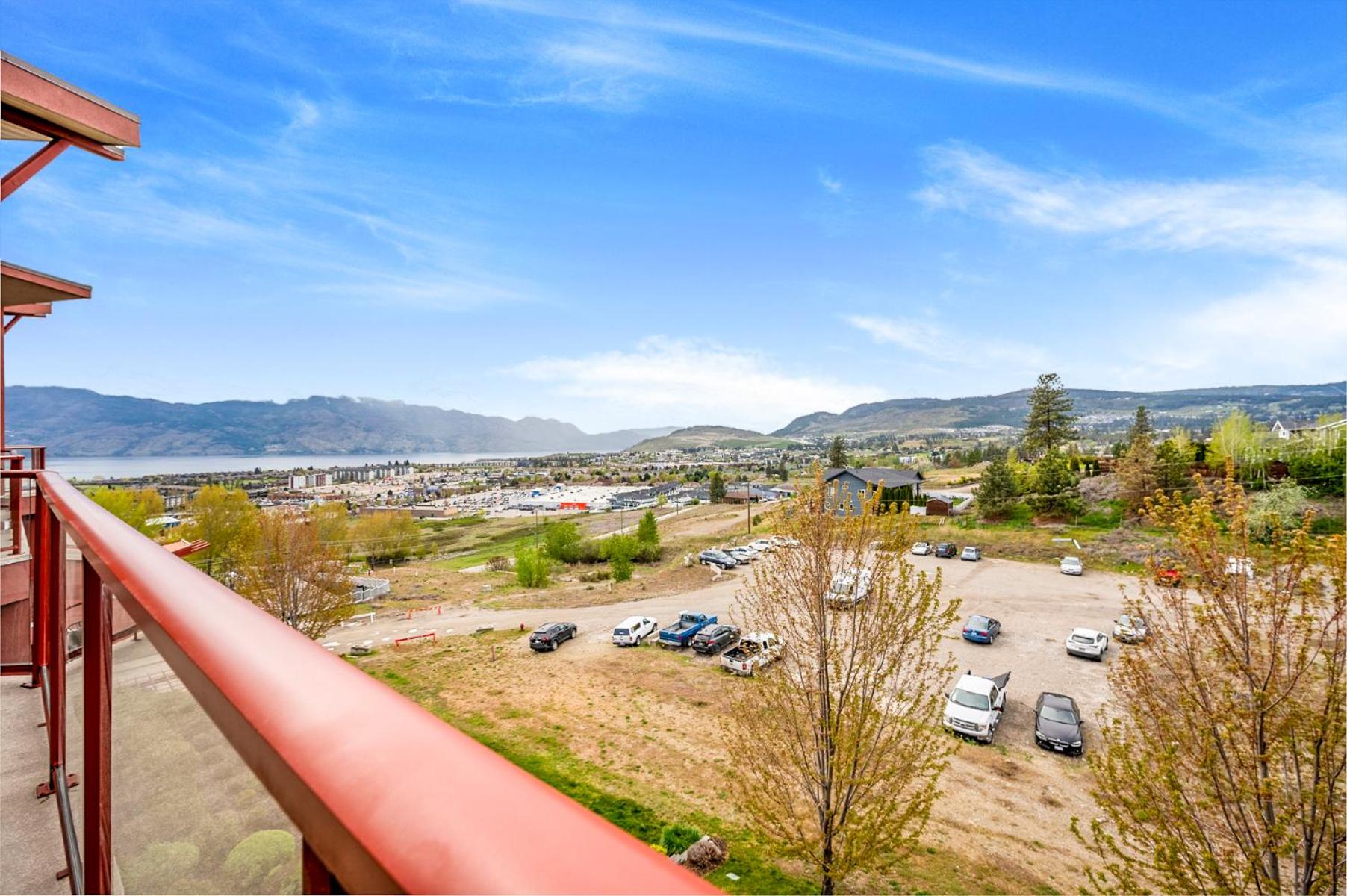Top Floor Apartment at Amenity Rich Resort 406