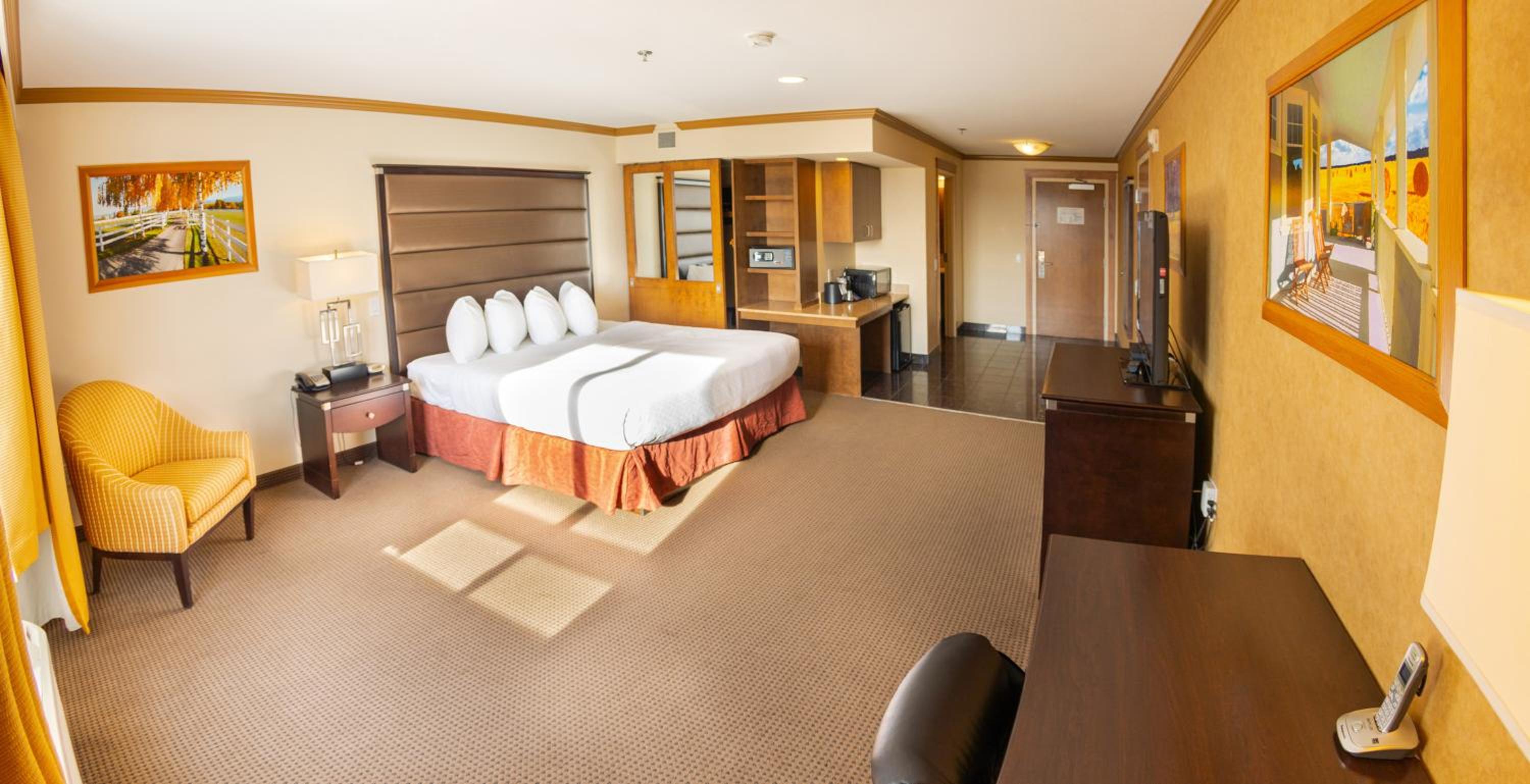 Camrose Resort Hotel