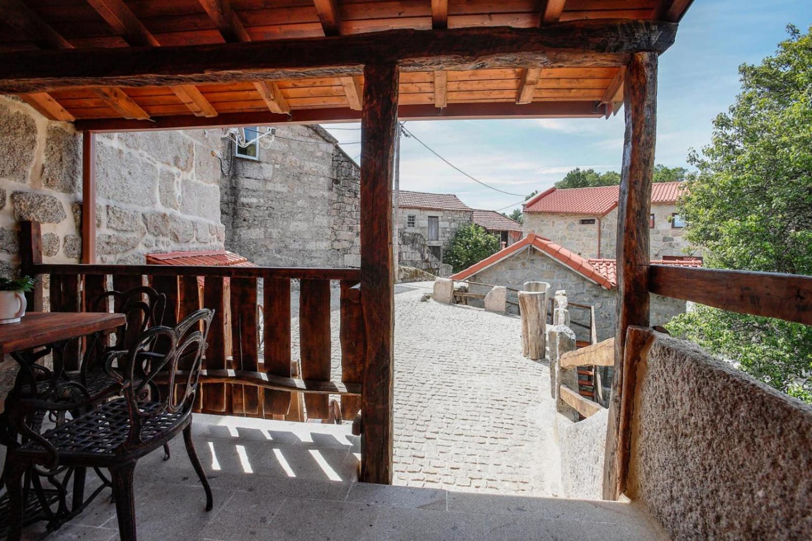 Casas Vale do Laboreiro view 5