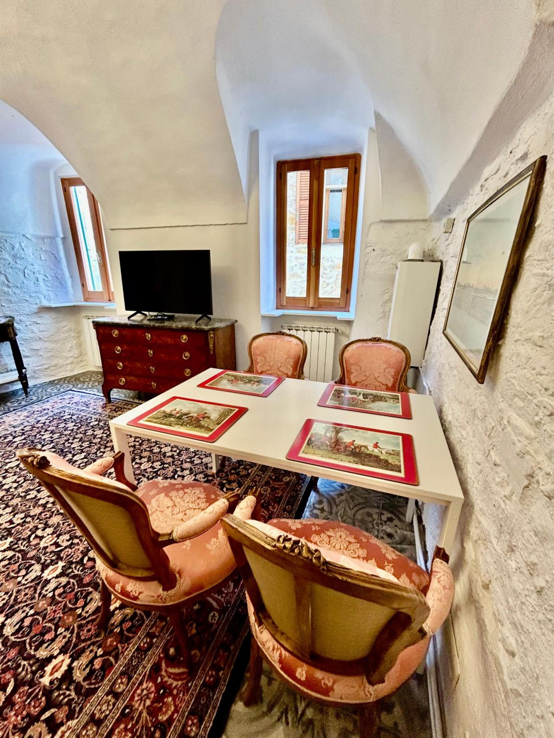 Royal suite Seborga en Seborga — hotel room