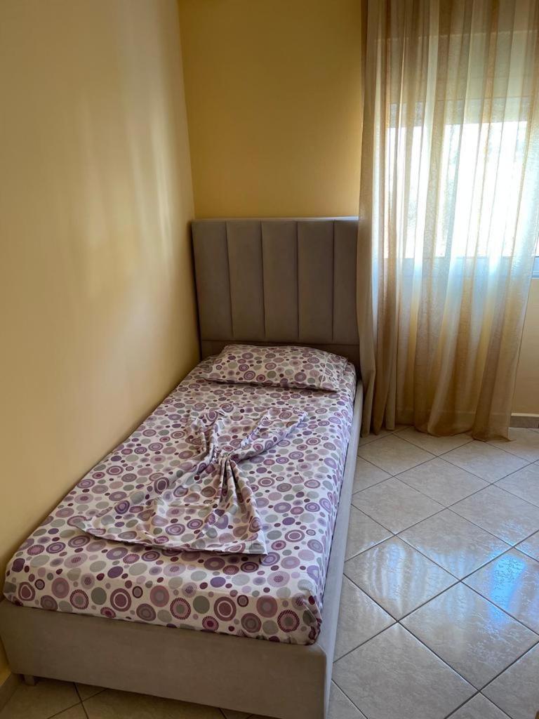 Saranda Apartment Holiday Home