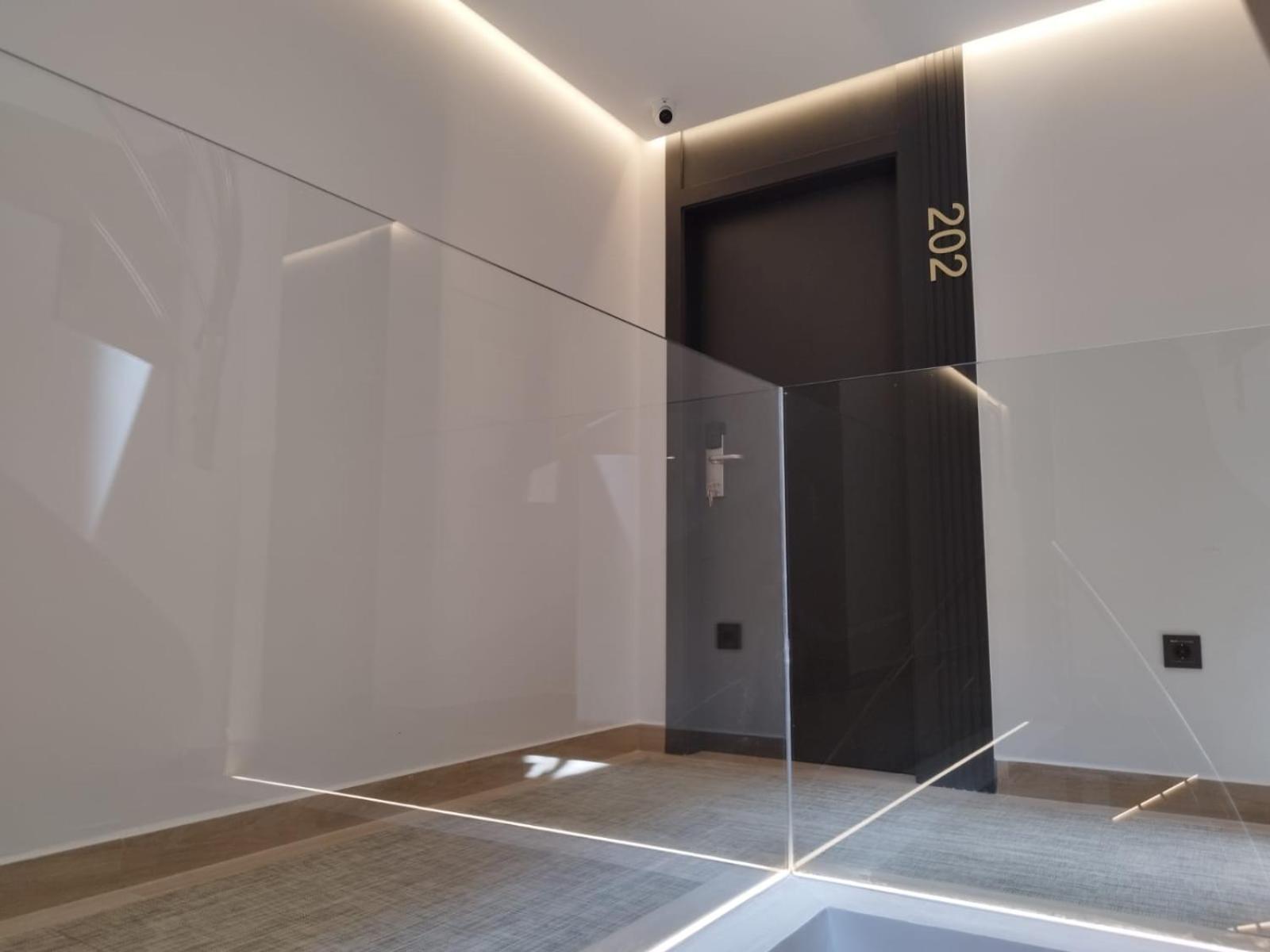 Plaza Rooms