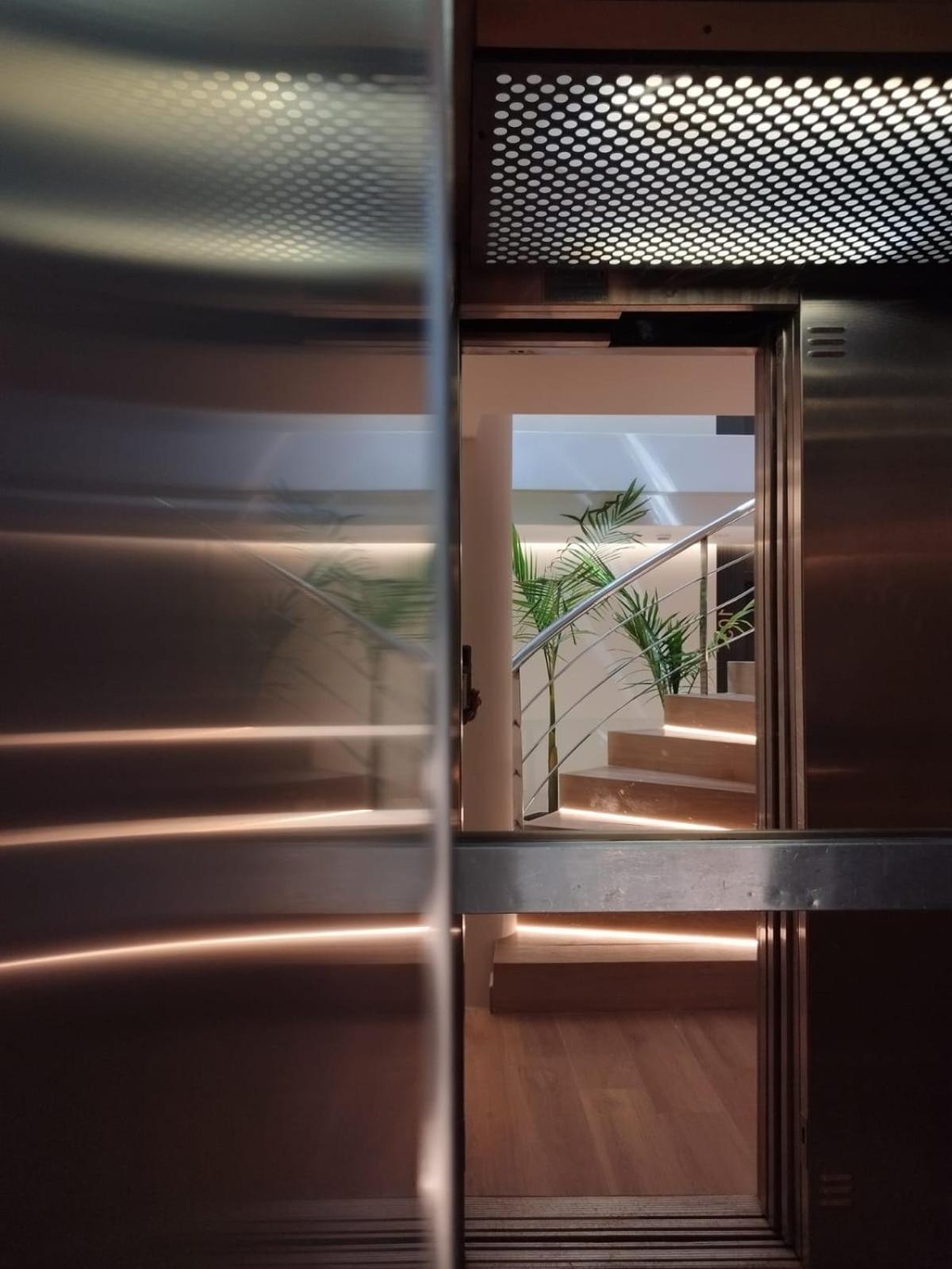 Plaza Rooms