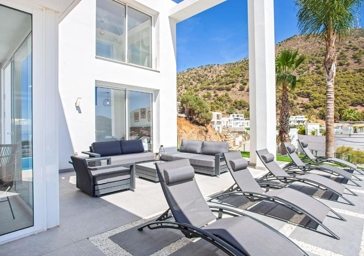 Villa BuenaVista Hills - Sea View - Infinity Pool - Parking - Grill