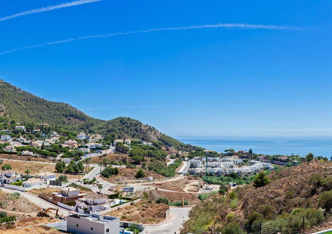 Villa BuenaVista Hills - Sea View - Infinity Pool - Parking - Grill