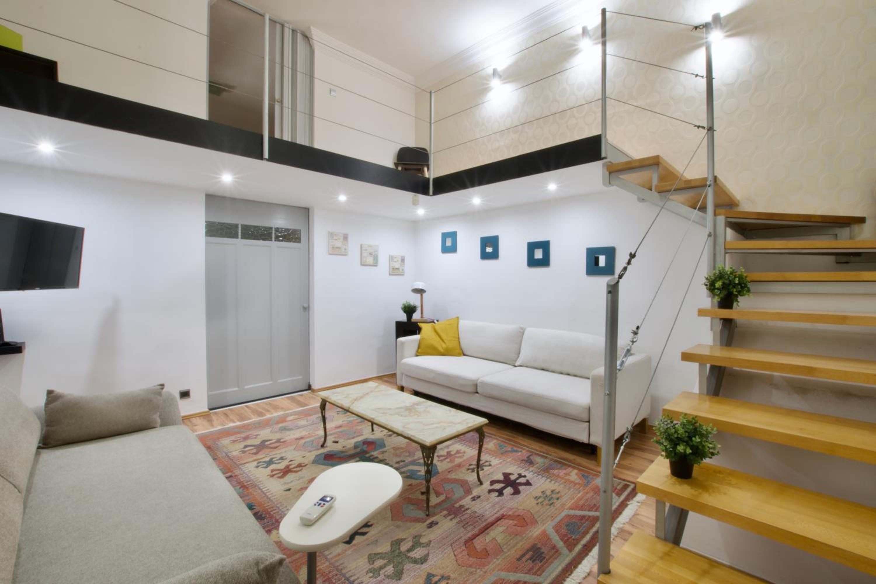 Standard Apartment by Hi5- Kazinczy 2 bedroom