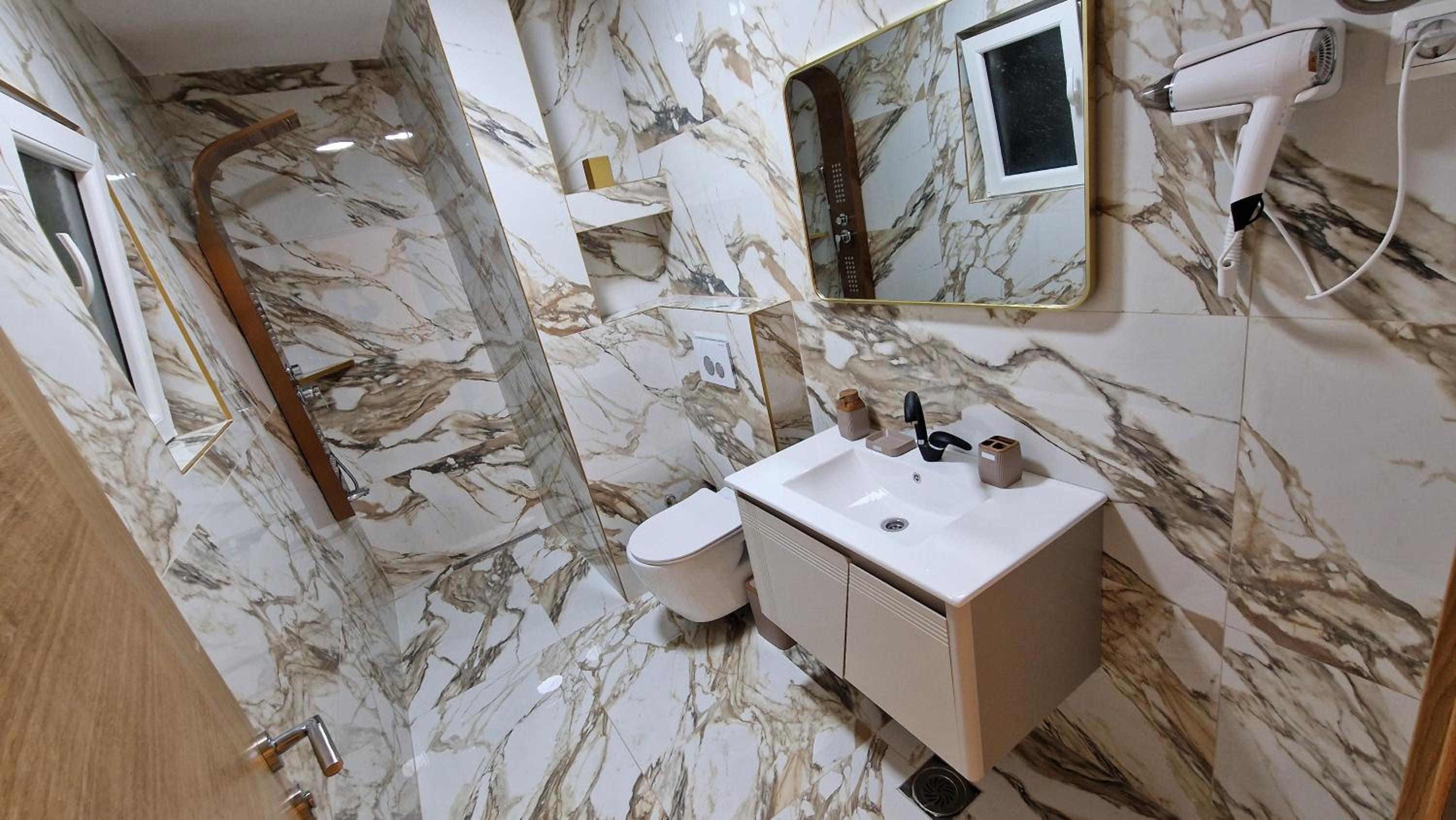 Apartmani Enydoo