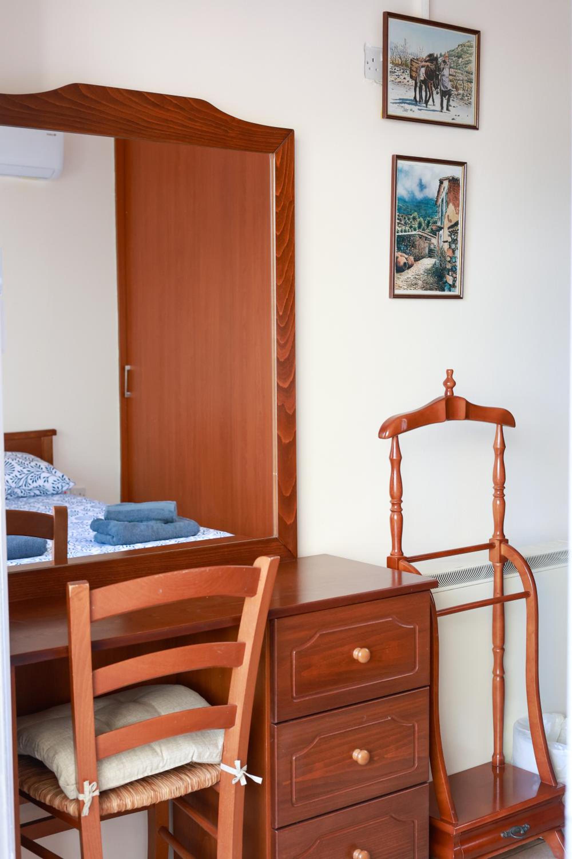 Piale Palms Makenzie Beach Front Apartment Larnaca Airport Area