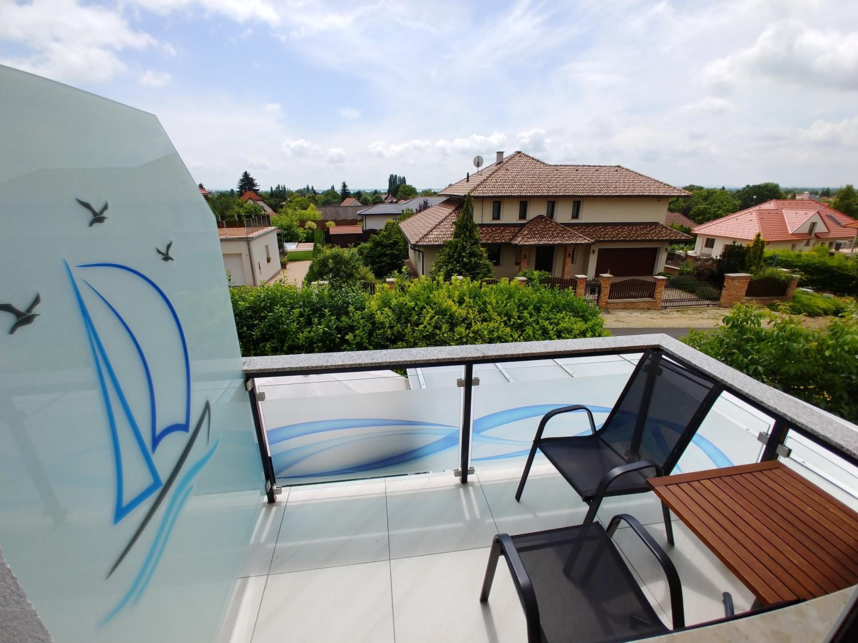 Ciklámen apartman view 2