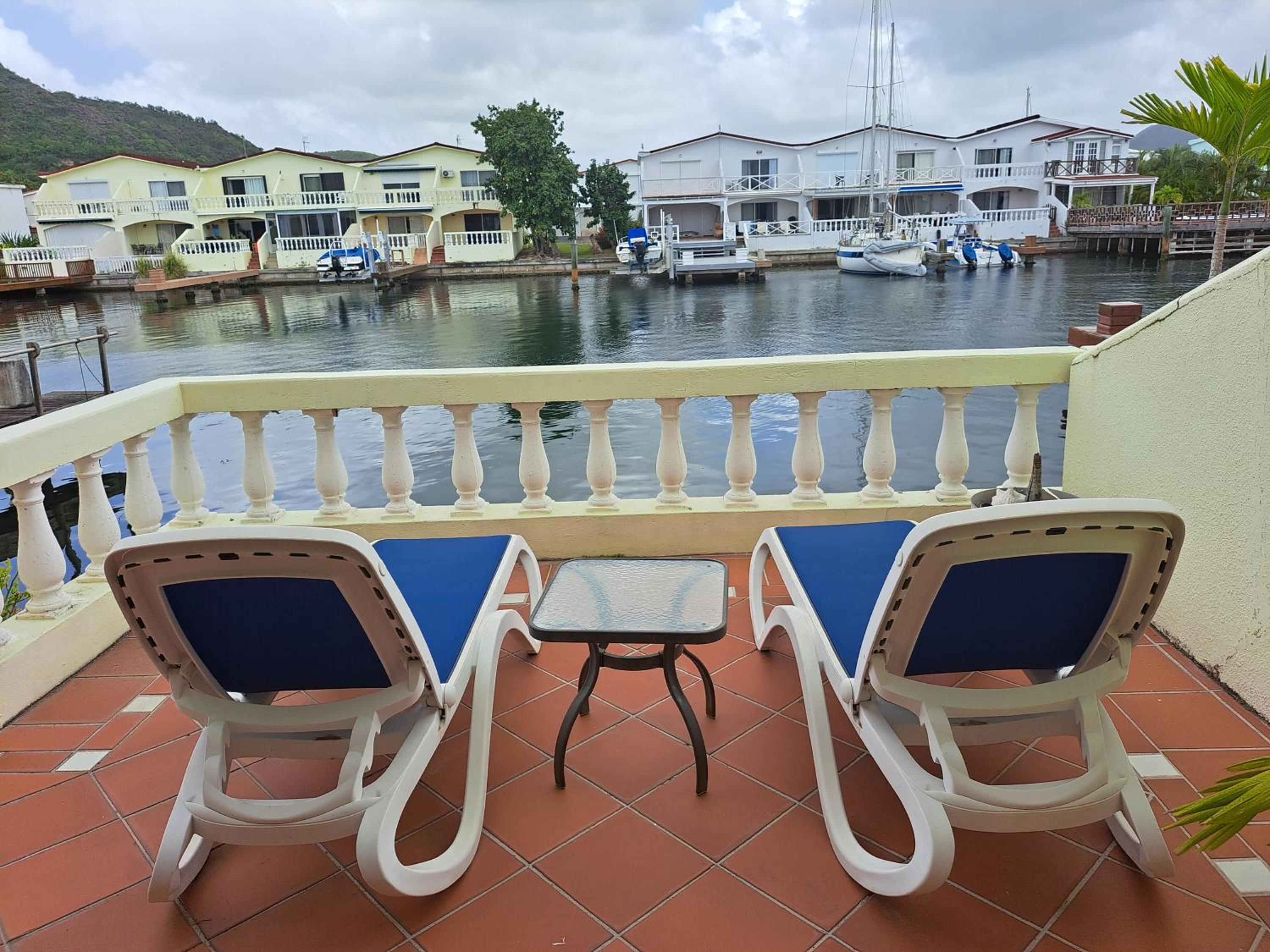 Comfortable villa near the beach