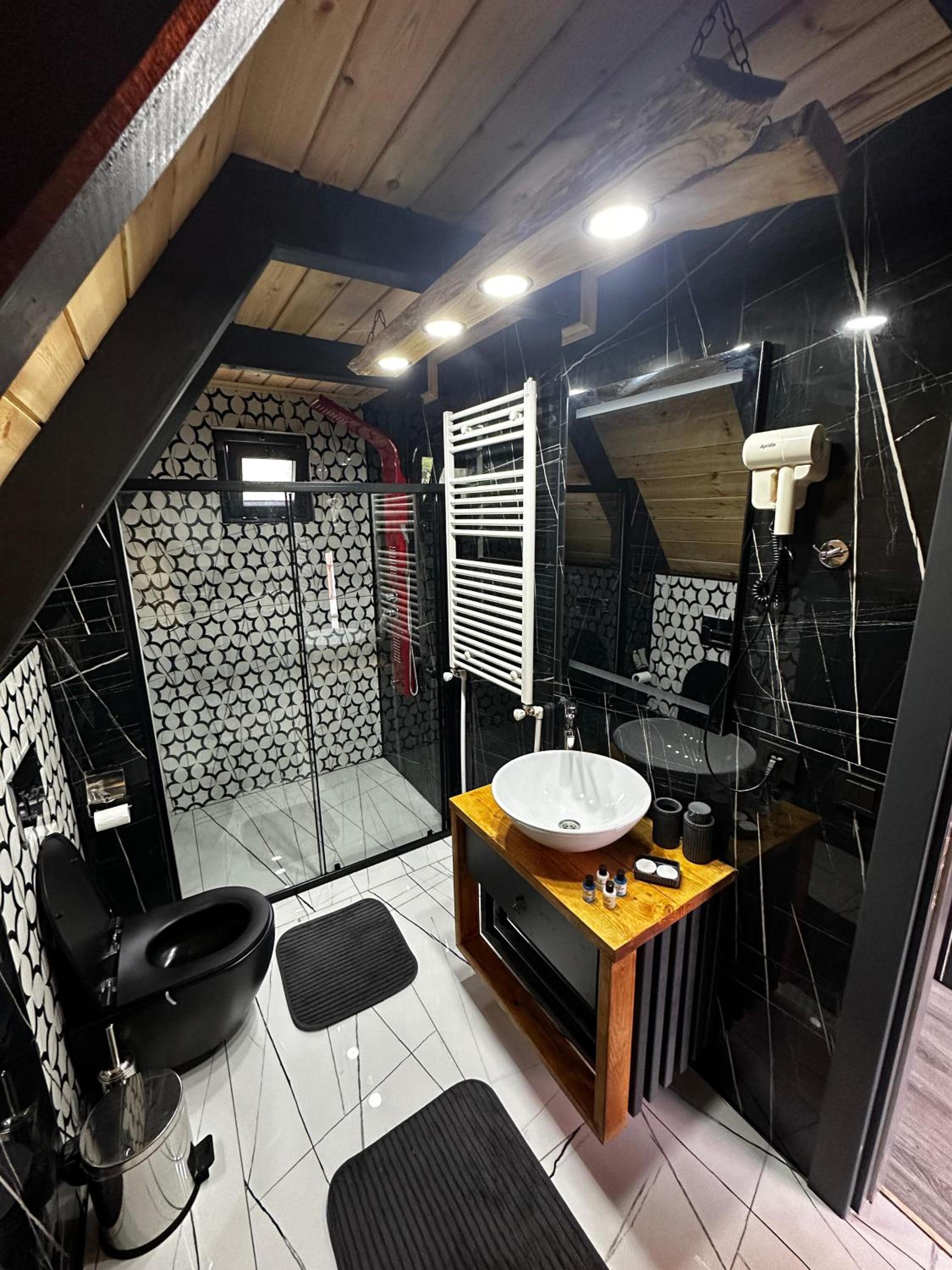 Peleri Suit Bungalow