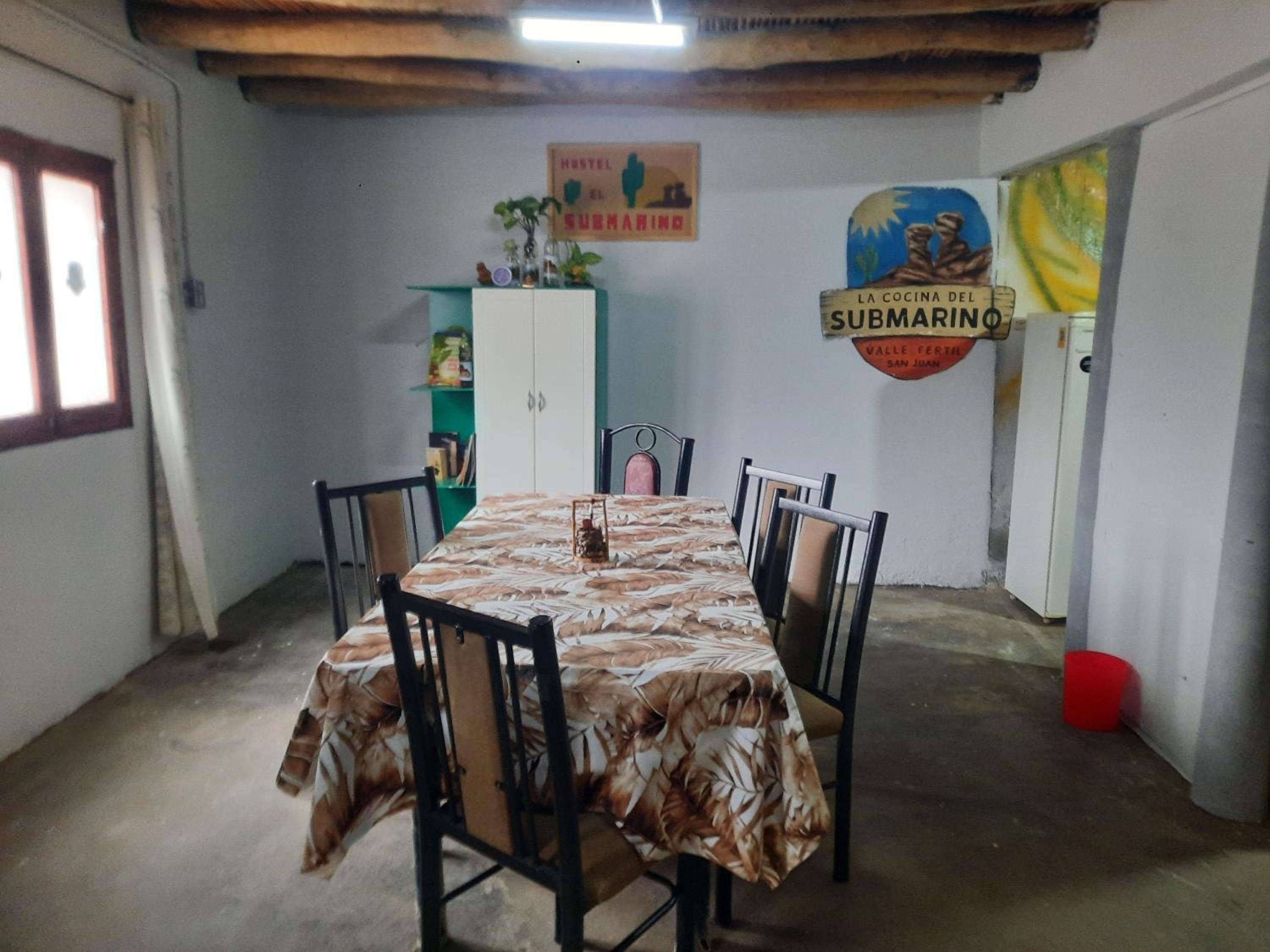 Hostel El Submarino