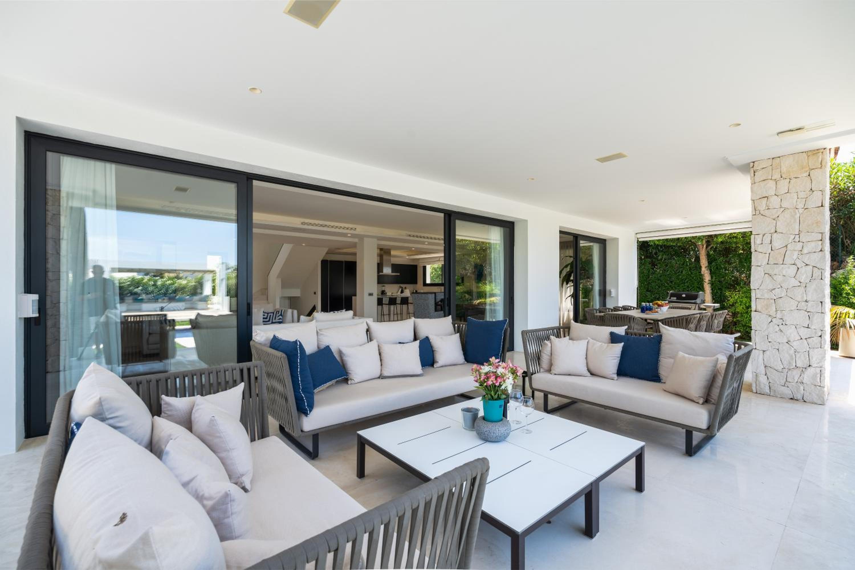 Villa Eva Los Olivos Nueva Andalucia