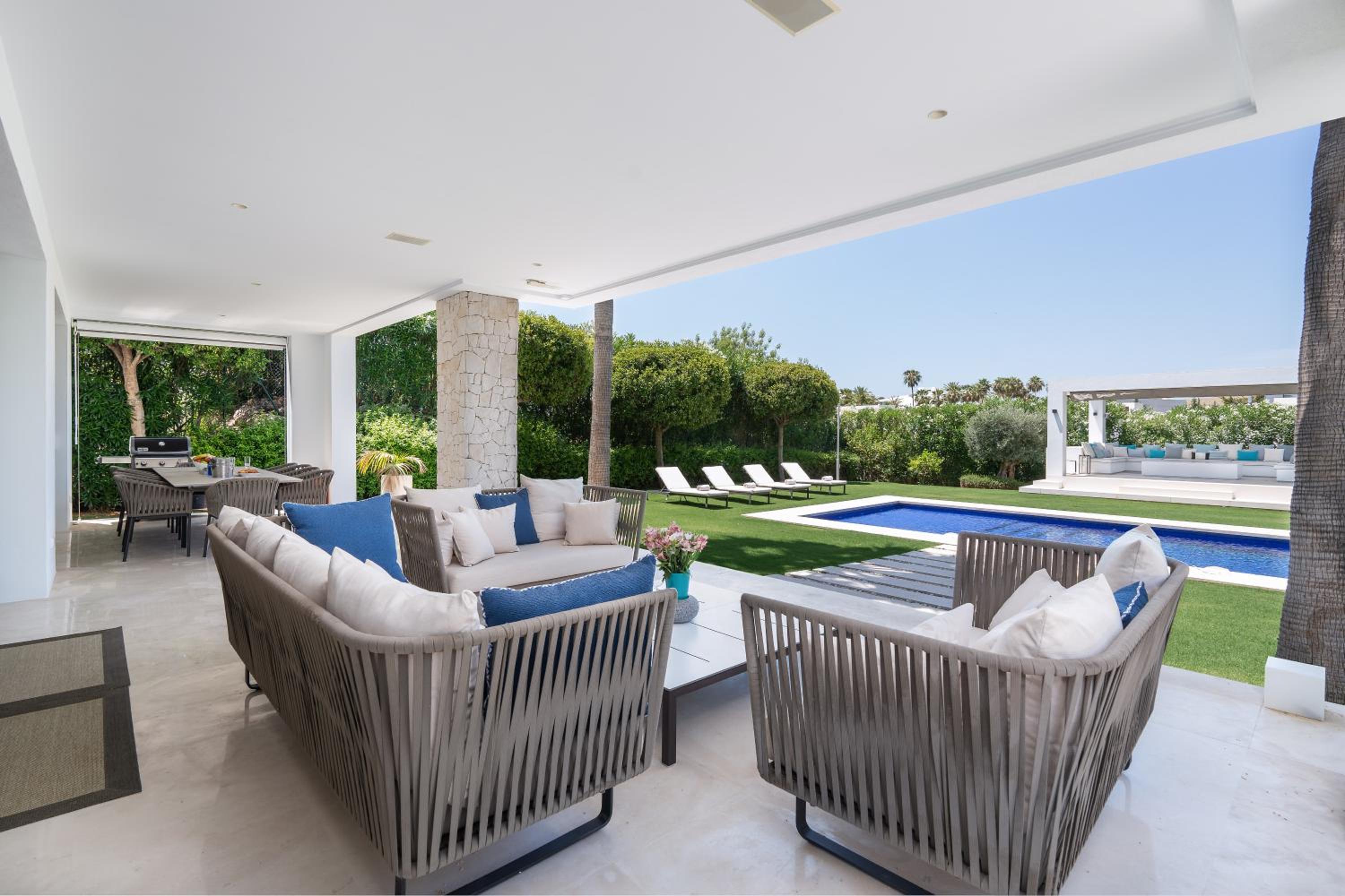 Villa Eva Los Olivos Nueva Andalucia
