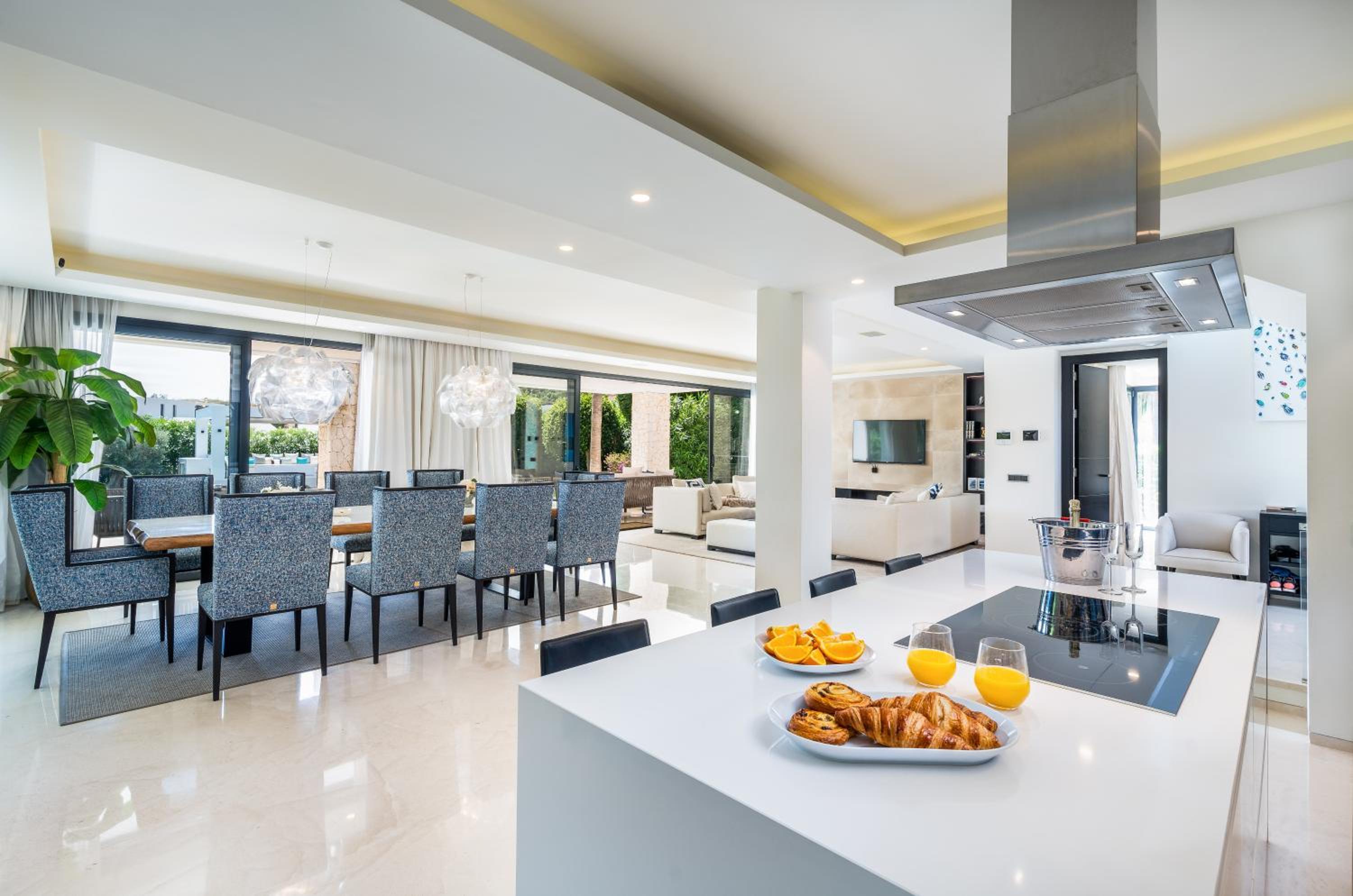 Villa Eva Los Olivos Nueva Andalucia