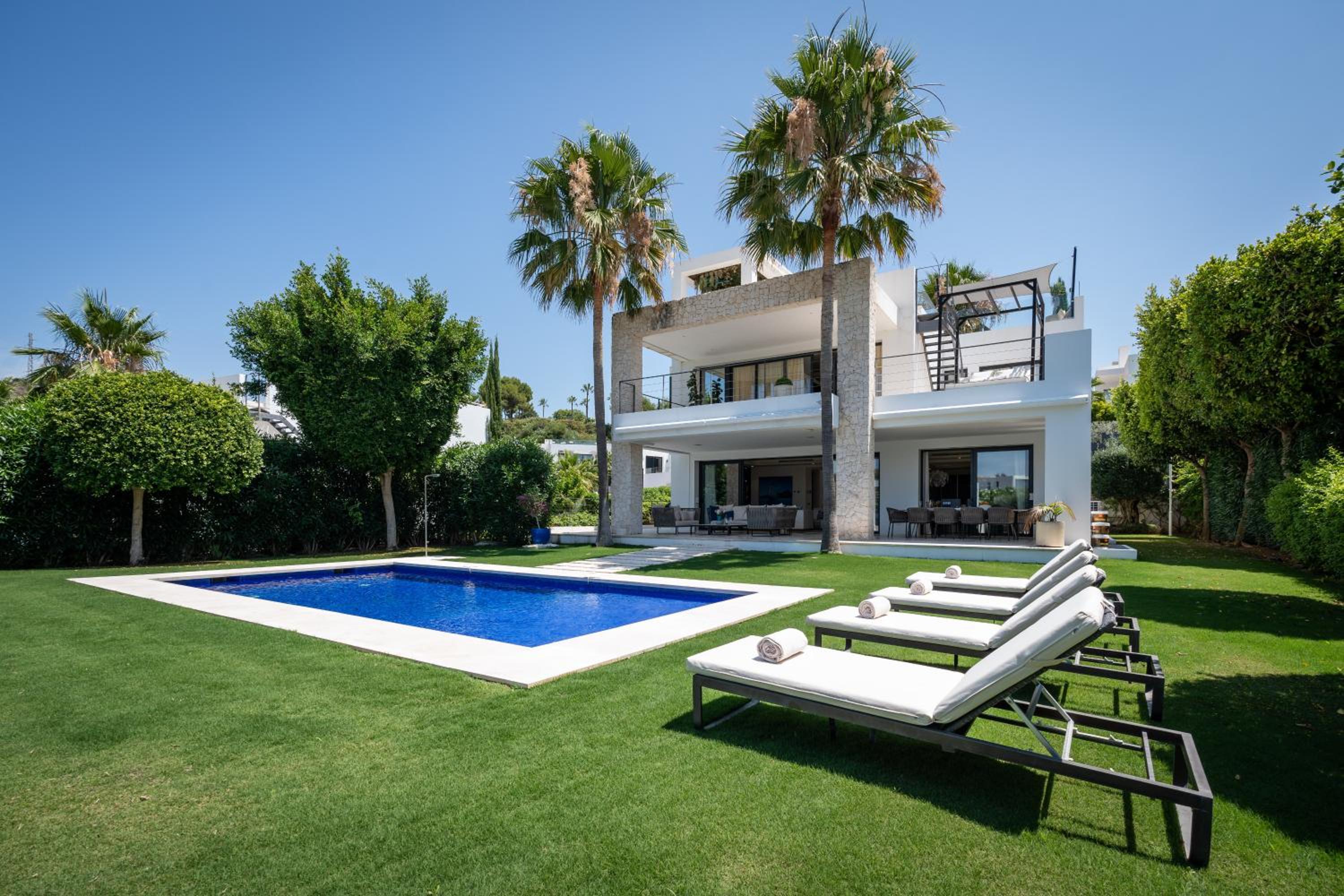 Villa Eva Los Olivos Nueva Andalucia