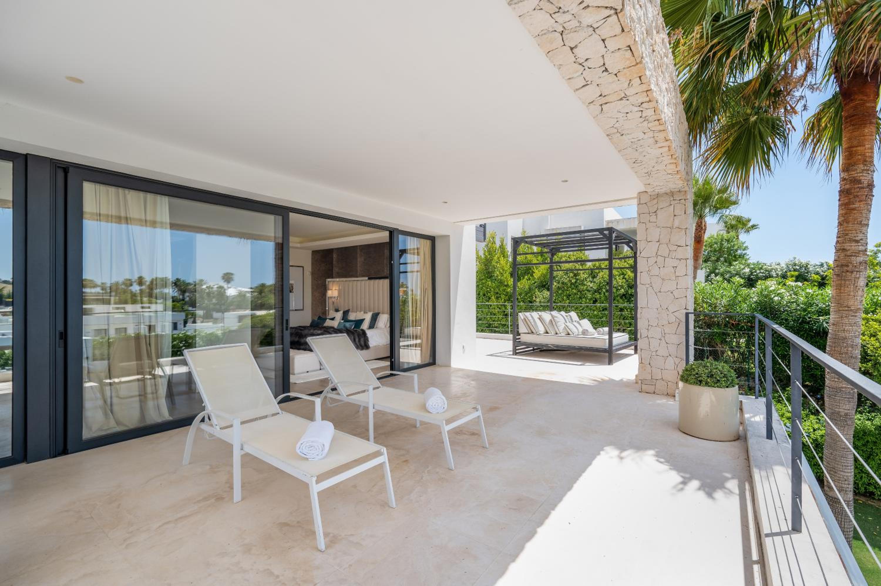 Villa Eva Los Olivos Nueva Andalucia