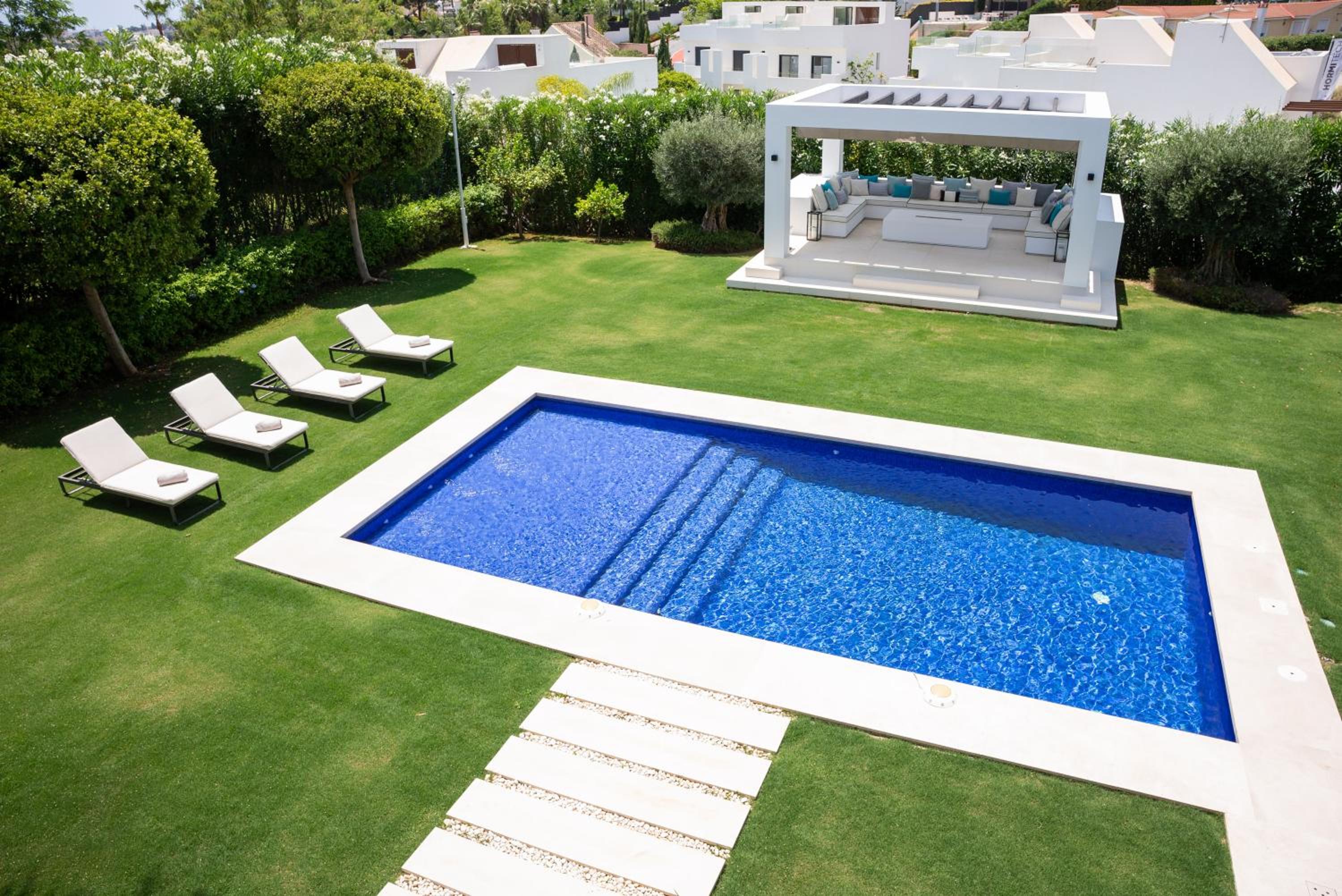 Villa Eva Los Olivos Nueva Andalucia