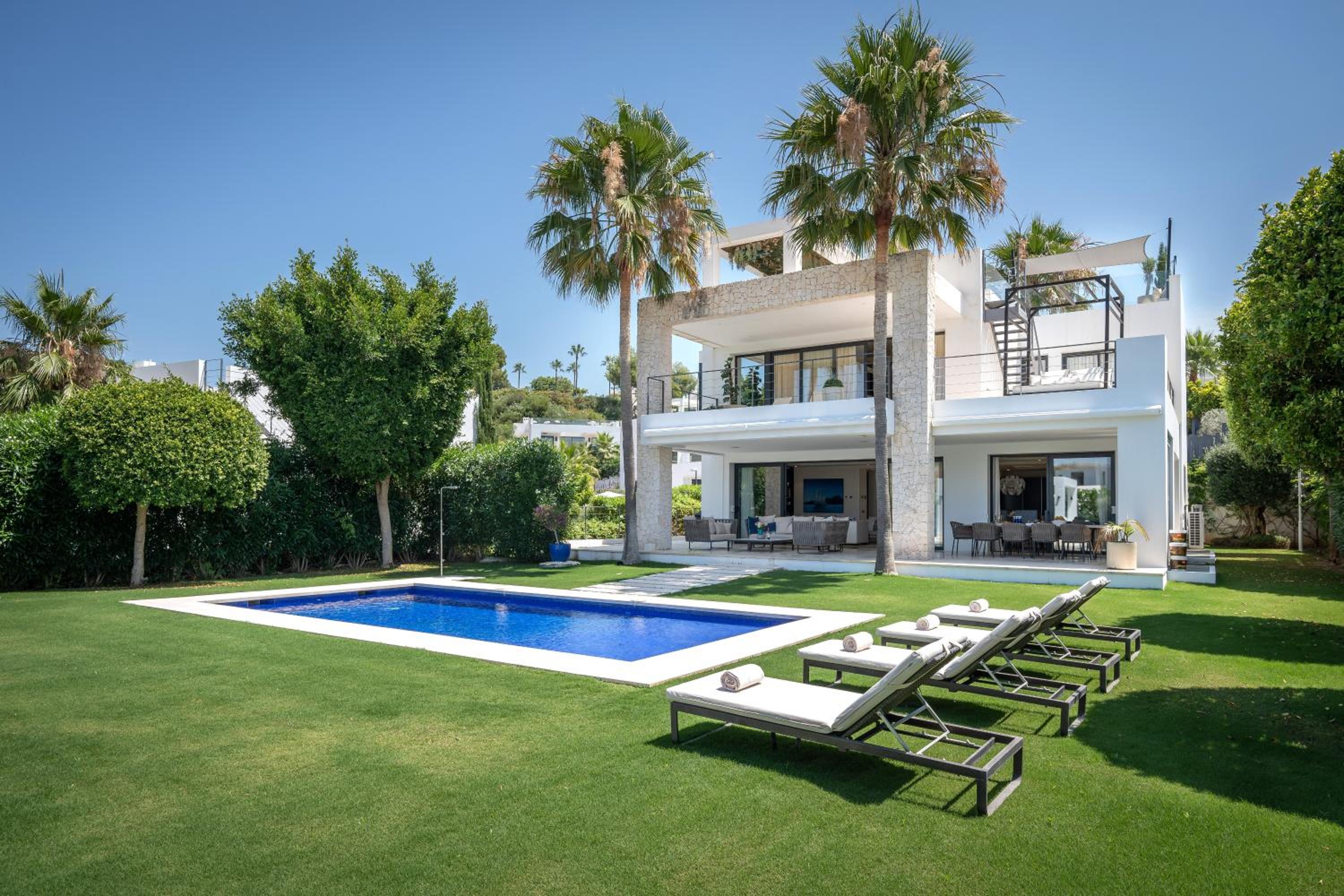 Villa Eva Los Olivos Nueva Andalucia