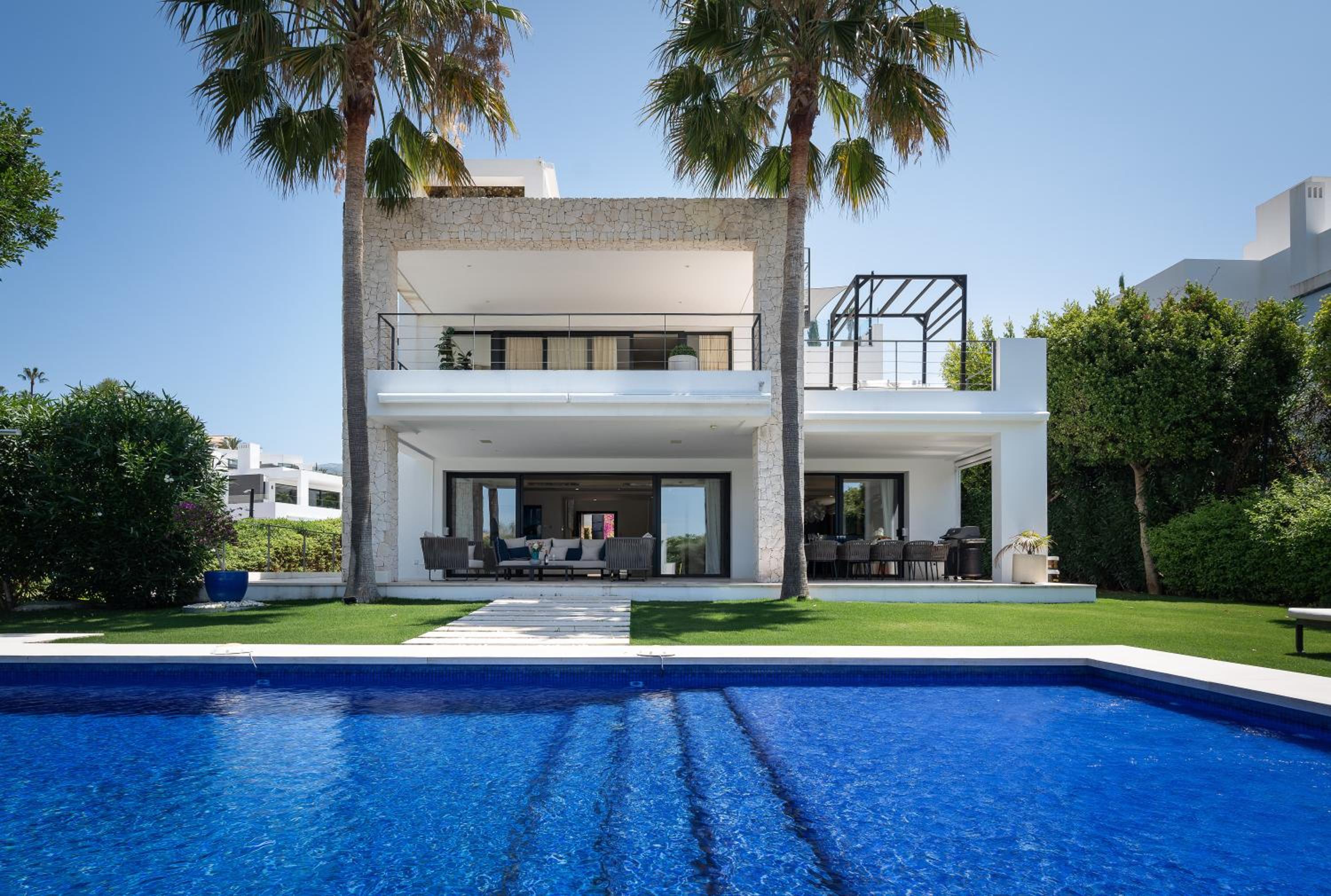 Villa Eva Los Olivos Nueva Andalucia