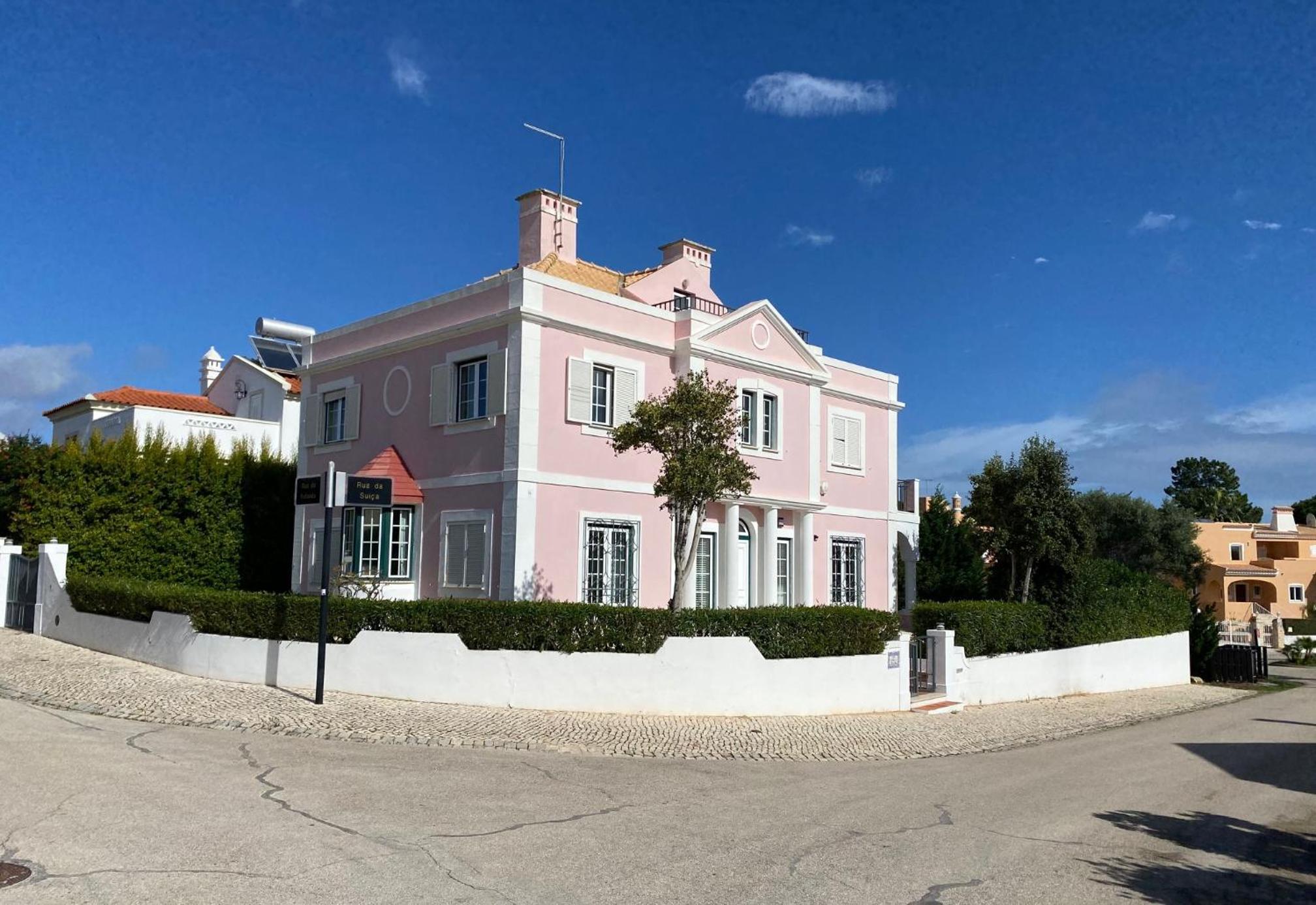 Villa Camilla 6 bed/bath villa close to the Marina view 4