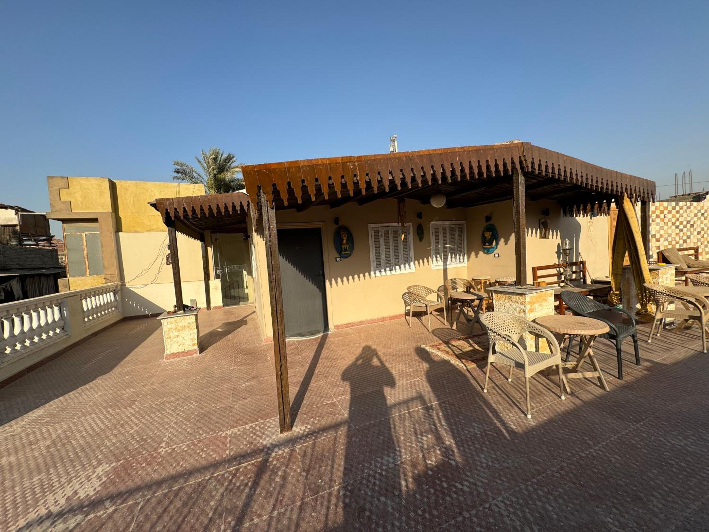 Osiris pyramids view inn