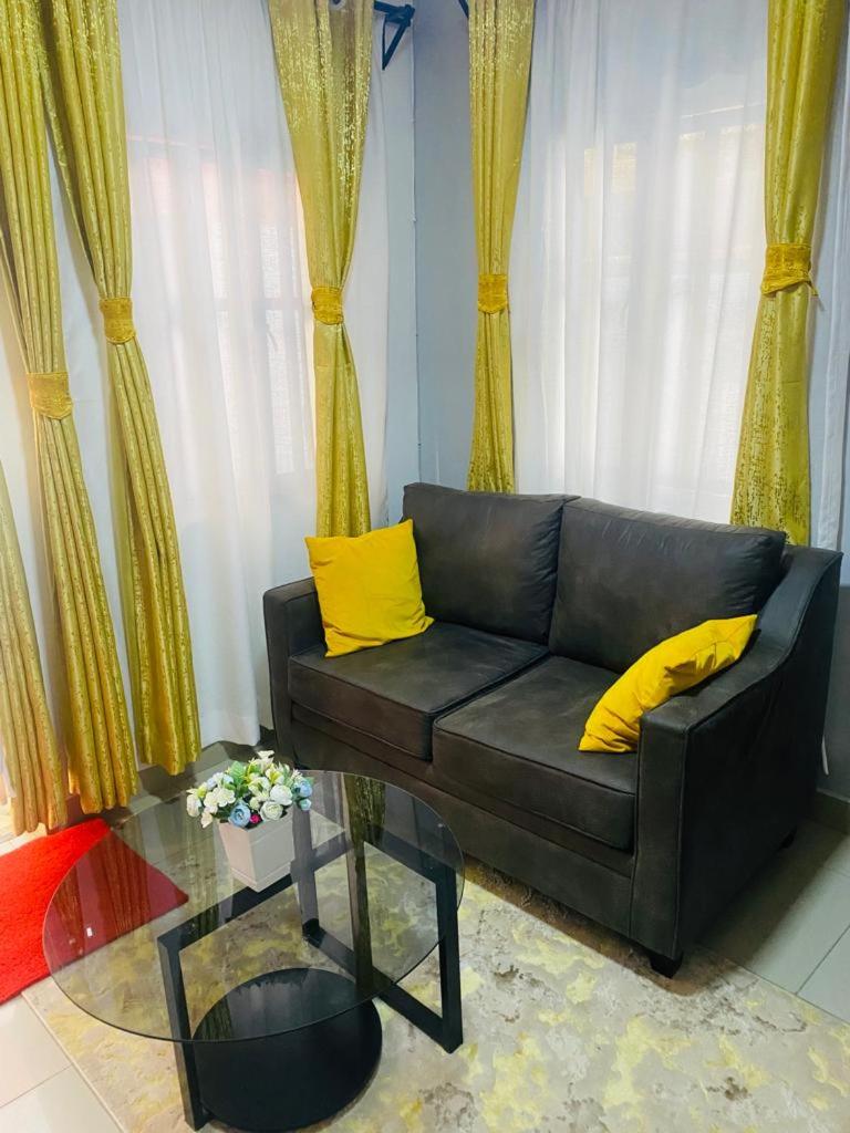 SR Apartments DSQ view 2