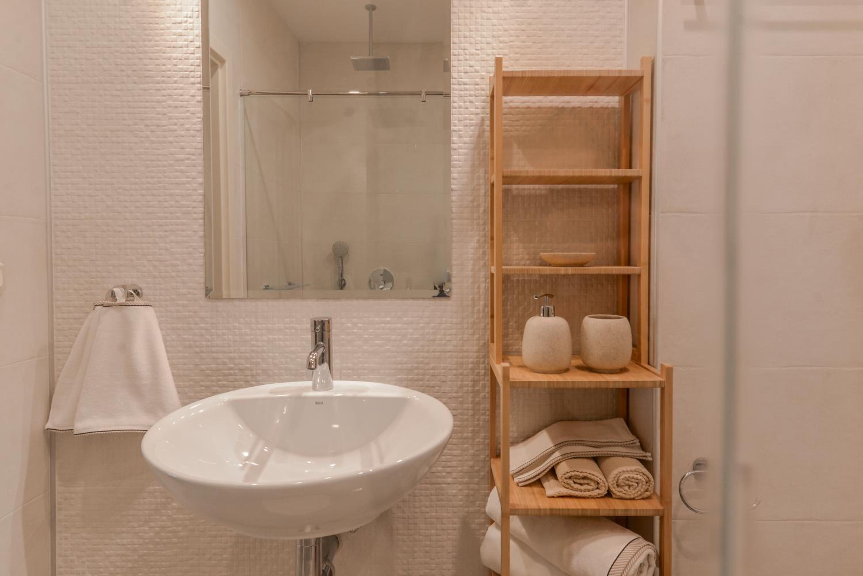 Elegant 1BD Stay on Ekzarh Yosif, Sofia by Flat Mаnager
