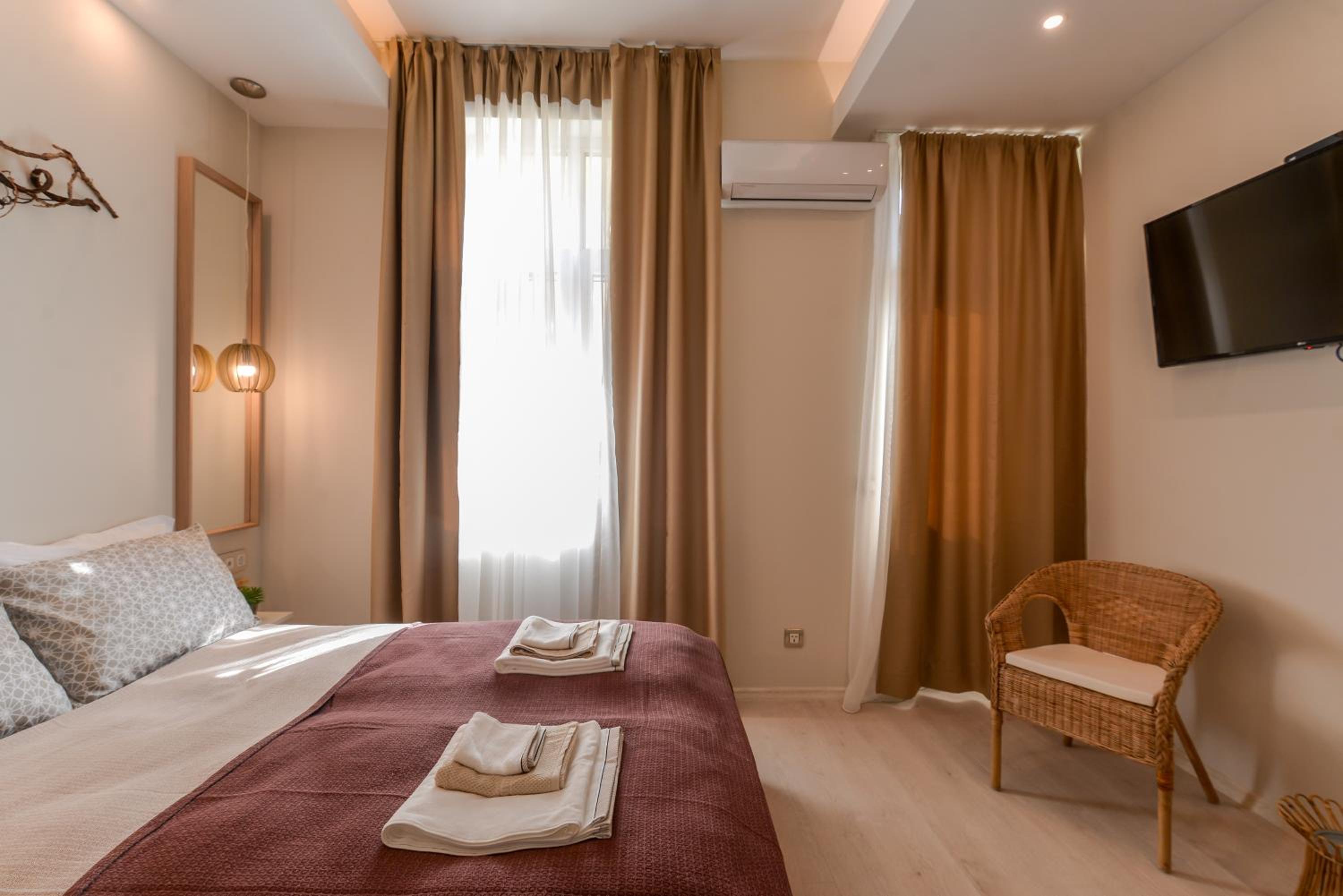 Elegant 1BD Stay on Ekzarh Yosif, Sofia by Flat Mаnager