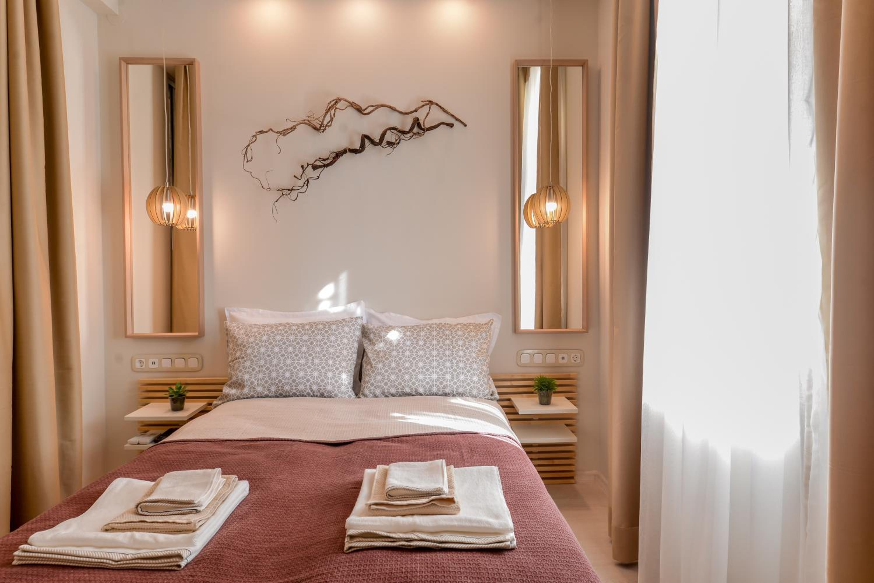 Elegant 1BD Stay on Ekzarh Yosif, Sofia by Flat Mаnager