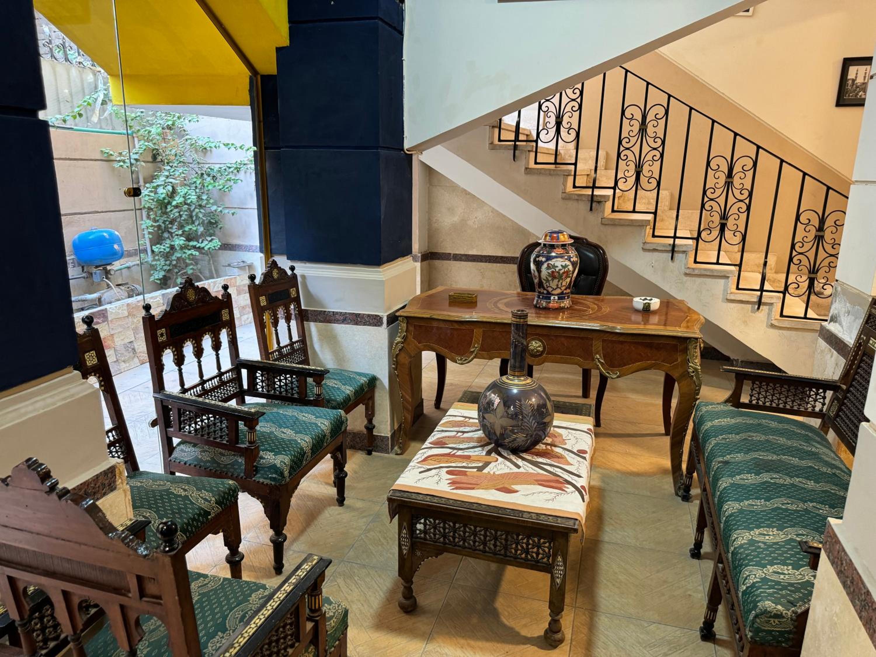 Osiris pyramids view inn