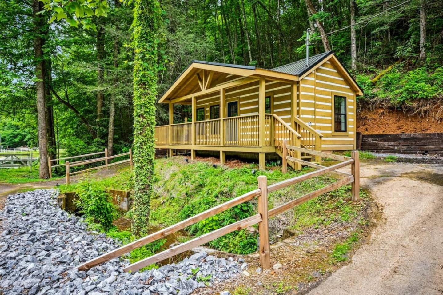 Gatlinburg - Pigeon Forge Vacations - Group Getaway, Modern Cabins Sleep 16, Gatlinburg - Property Image 148