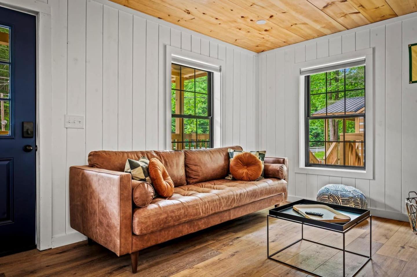 Gatlinburg - Pigeon Forge Vacations - Group Getaway, Modern Cabins Sleep 16, Gatlinburg - Property Image 25